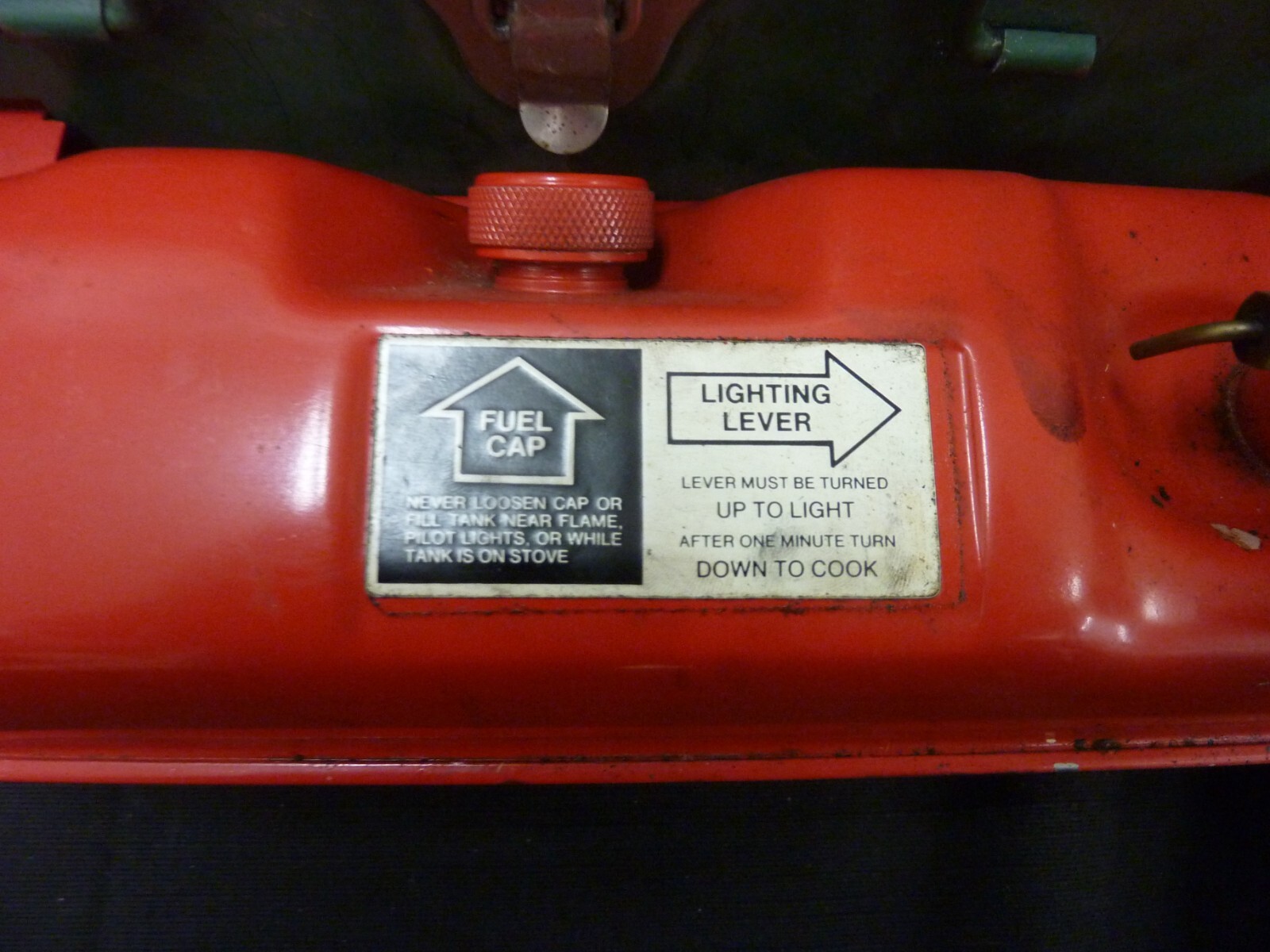 VINTAGE COLEMAN MODEL 425F GAS PORTABLE CAMP STOVE 2 BURNER GREEN