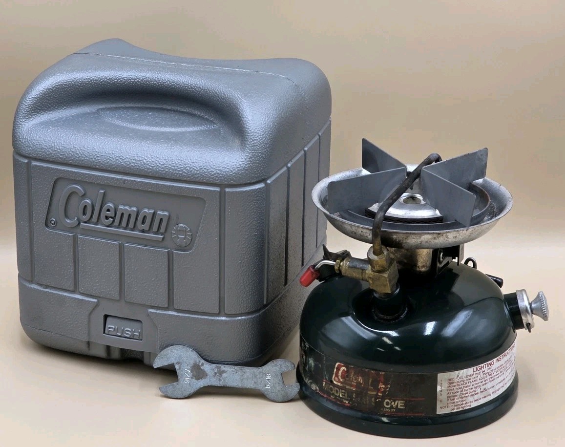 VINTAGE COLEMAN USA MODEL 508-700 1989 SPORTSTER II CAMP STOVE W/ CASE