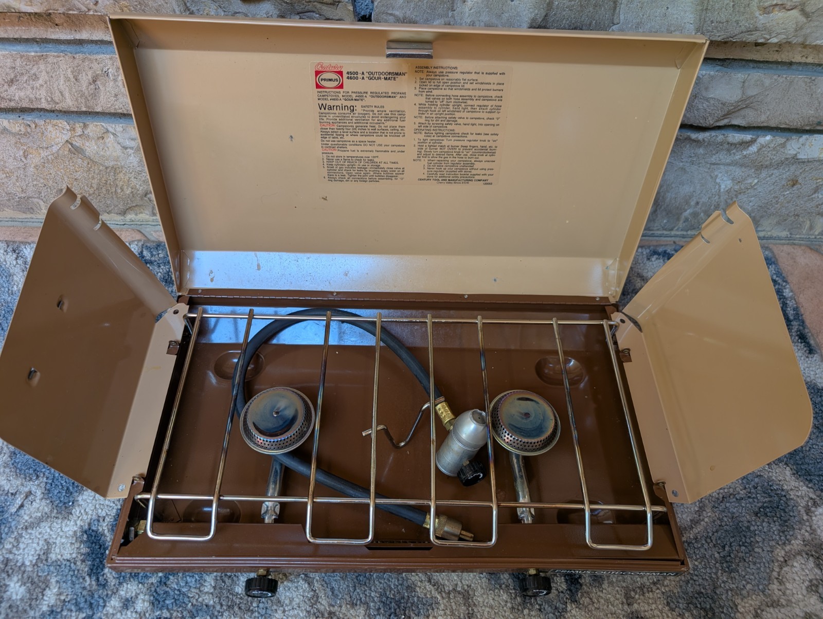 🔥 VINTAGE PRIMUS “Outdoorsman” TWO BURNER PROPANE GAS CAMPING STOVE NEW UNUSED
