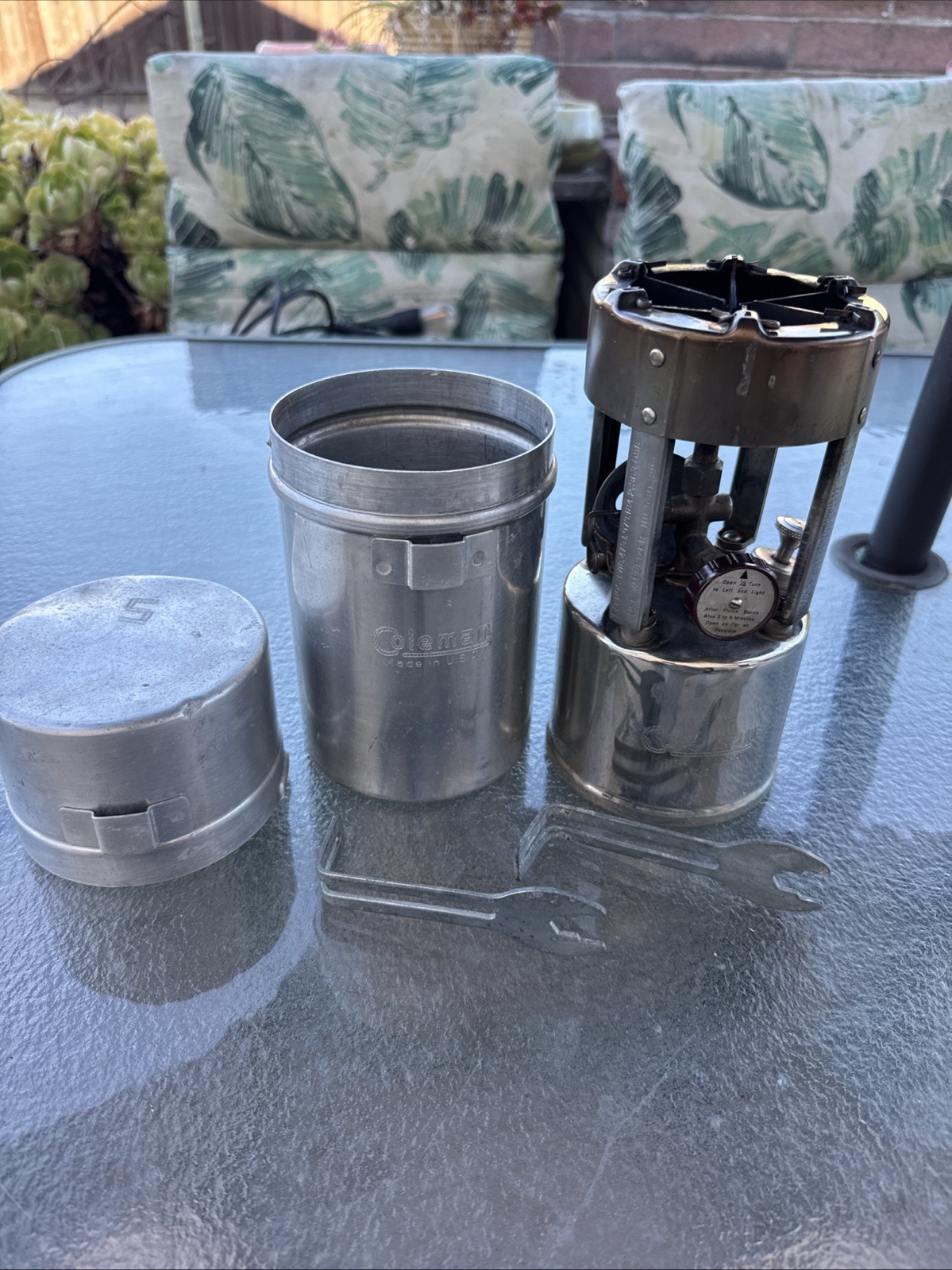 Vintage Coleman WWII Military NO. 530 A46 Single Burner Pocket Stove and Case