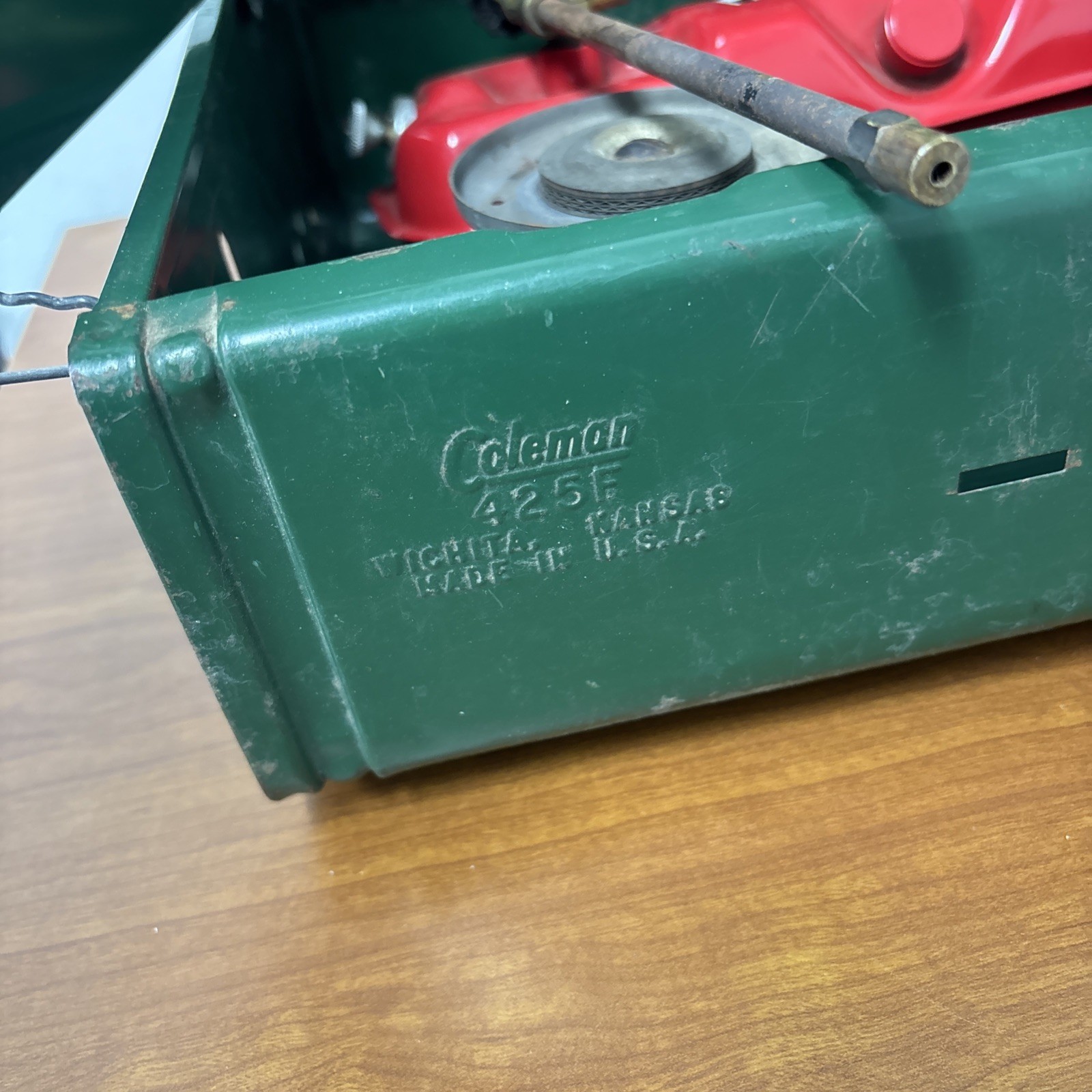 Vintage 1970s Coleman 2- Burner Camp Stove Model 425F499 w/ Original Box