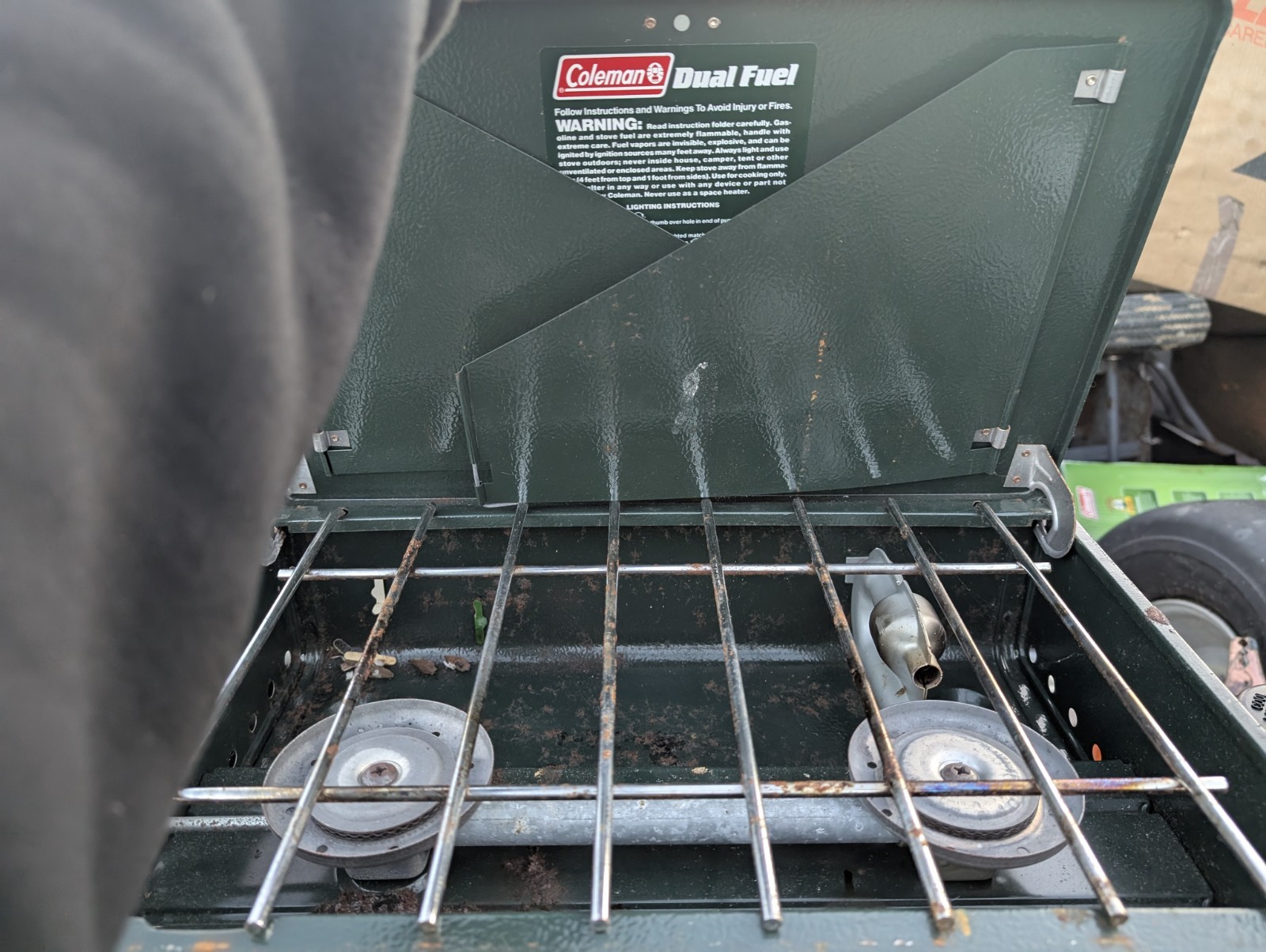 Coleman Model 424 Dual Fuel Family Size 2 Burner Campstove, no fuel tank