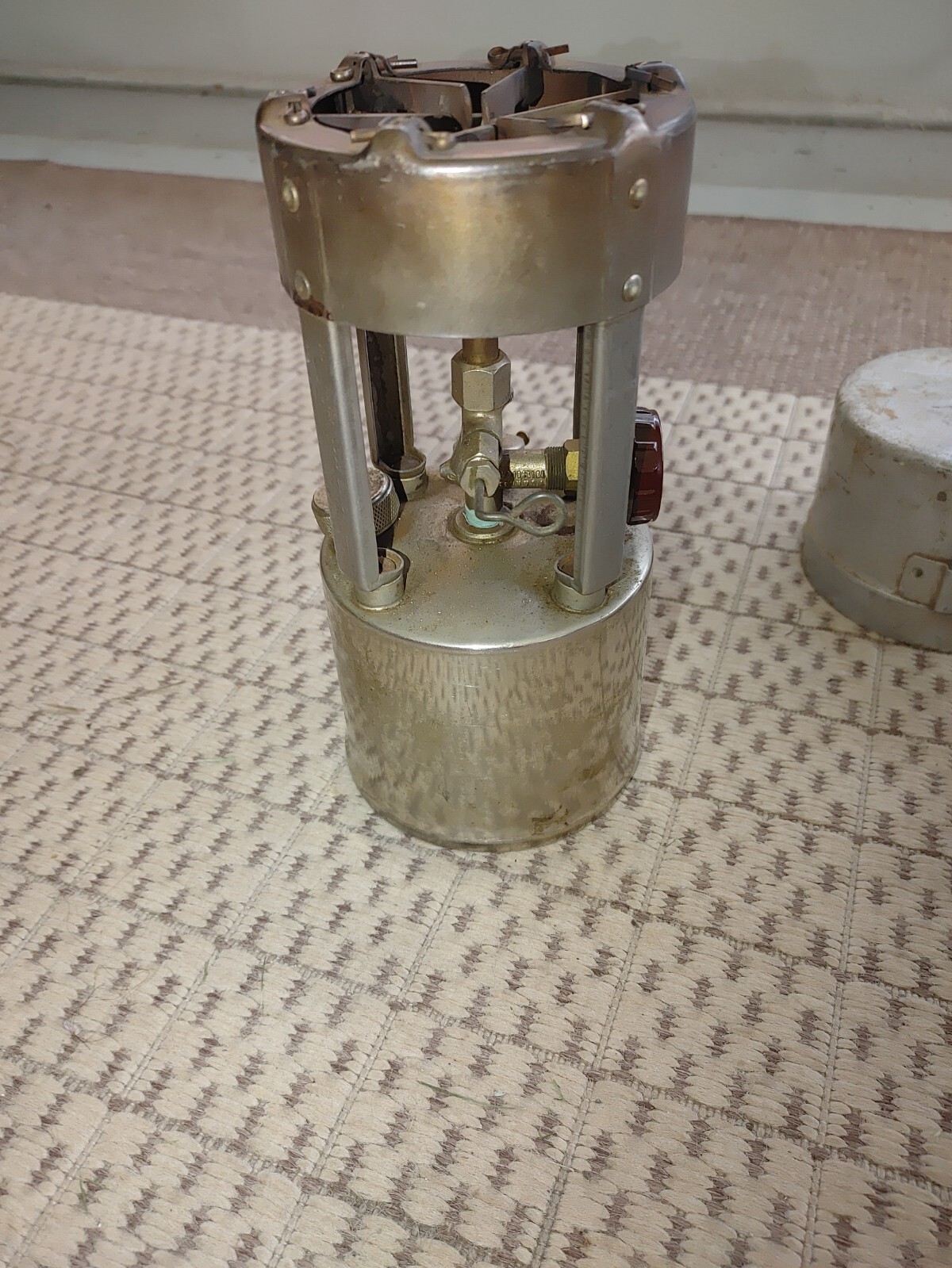 Military Coleman No530 Single Burner Gas Camp Pocket Cooking Stove B 46 untested