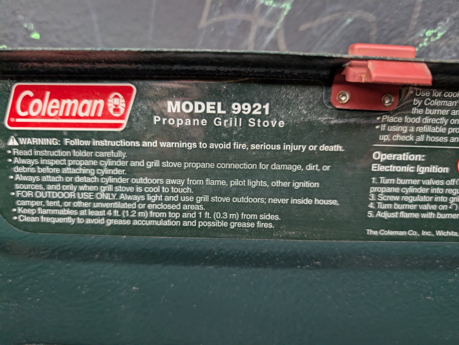 Coleman 9921 Portable Camp Stove Vintage Camping Cook Stove Metal Case