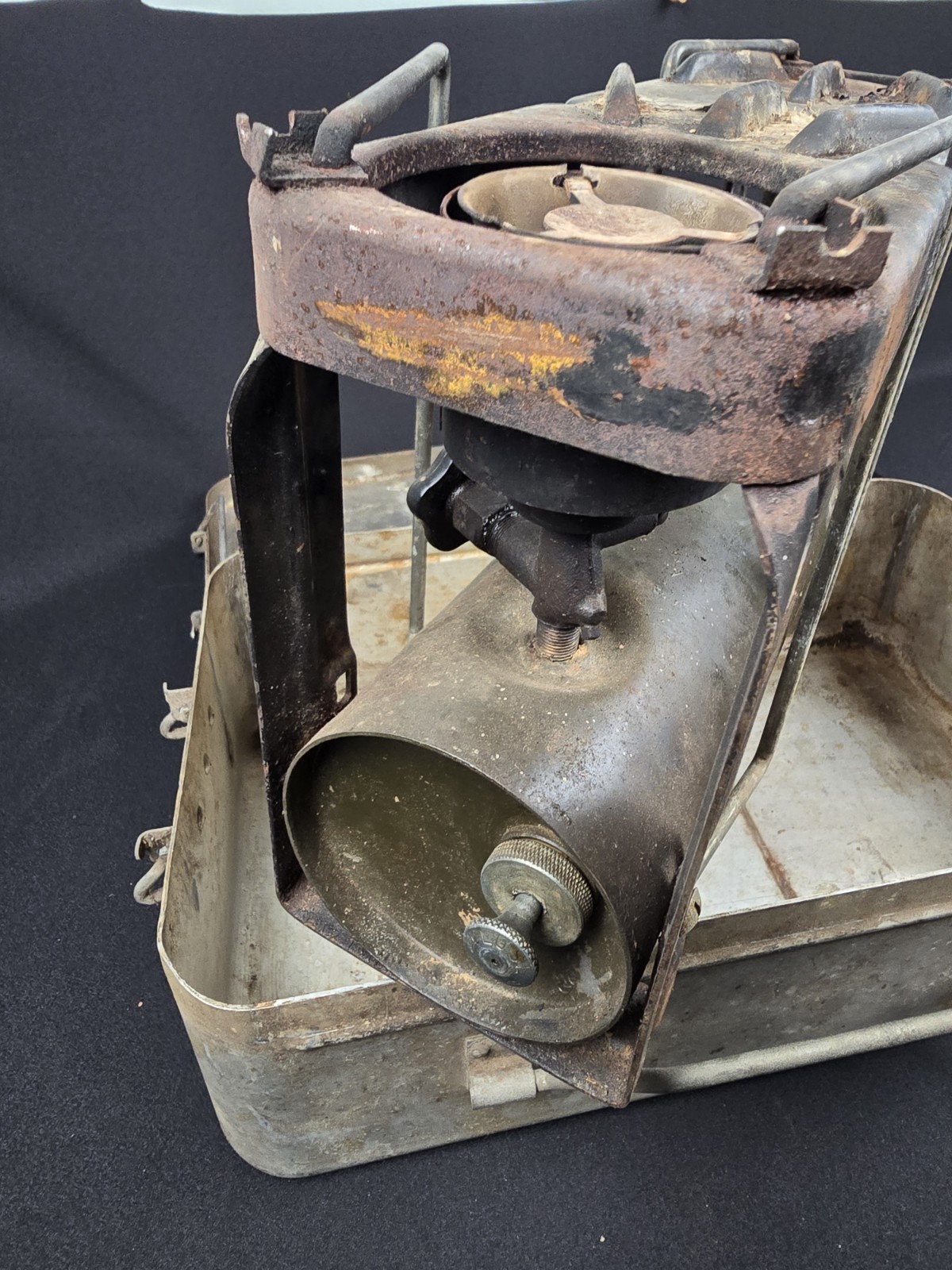 WW2 Agmco US Military Gas Field Stove Double Burner w/ Case 1945