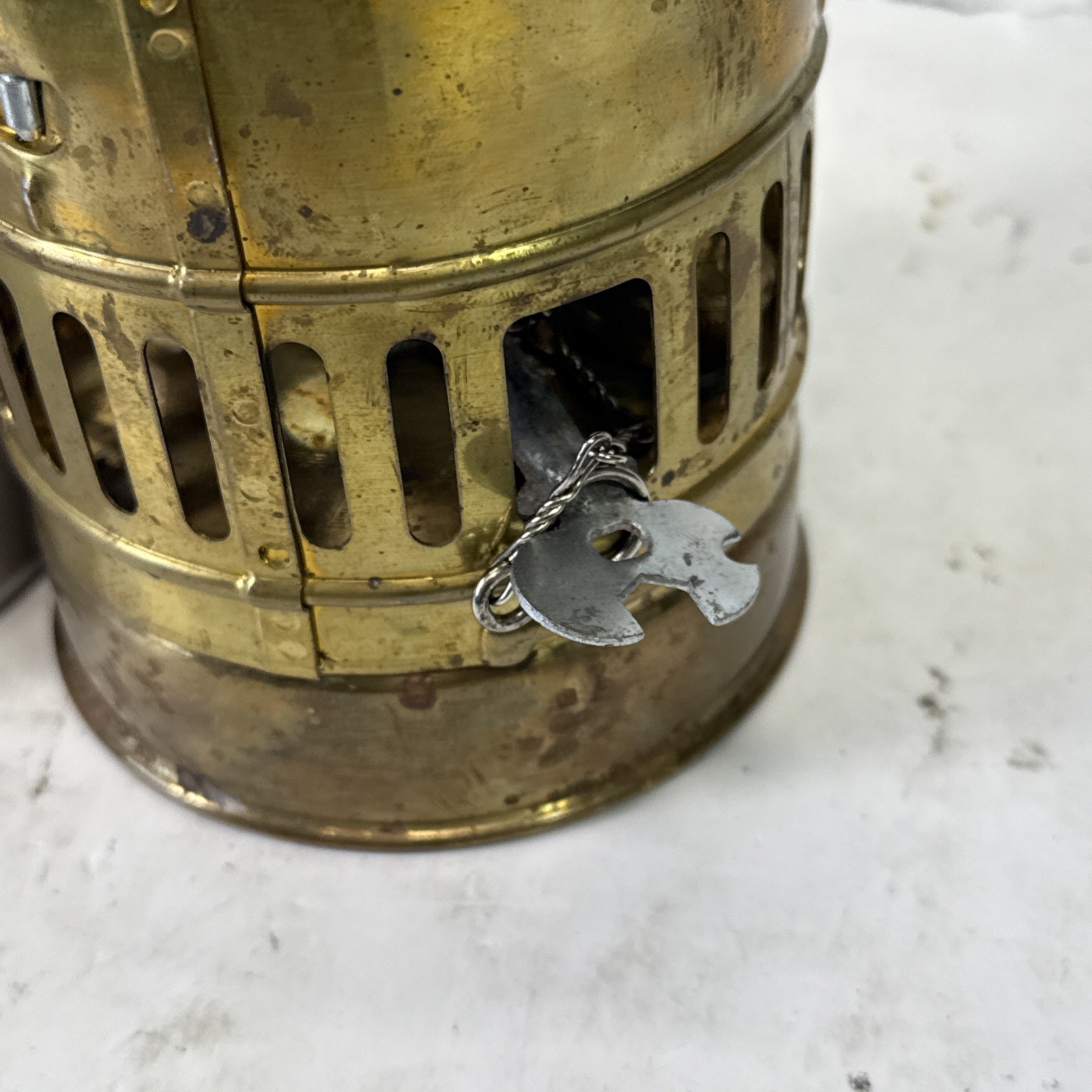 Vintage SVEA Optimus 123 Portable Brass Gas Stove W/ Key & Lid Sweden (AS-IS)