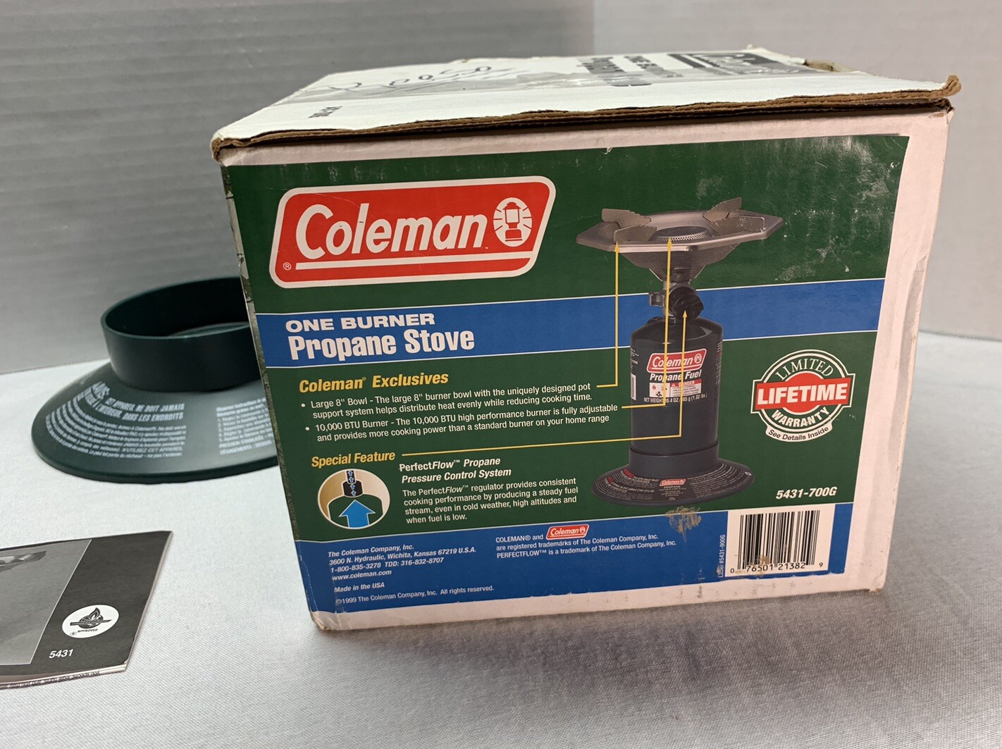 Vintage Coleman #5431-700G One Burner Propane Stove with Stand & Box