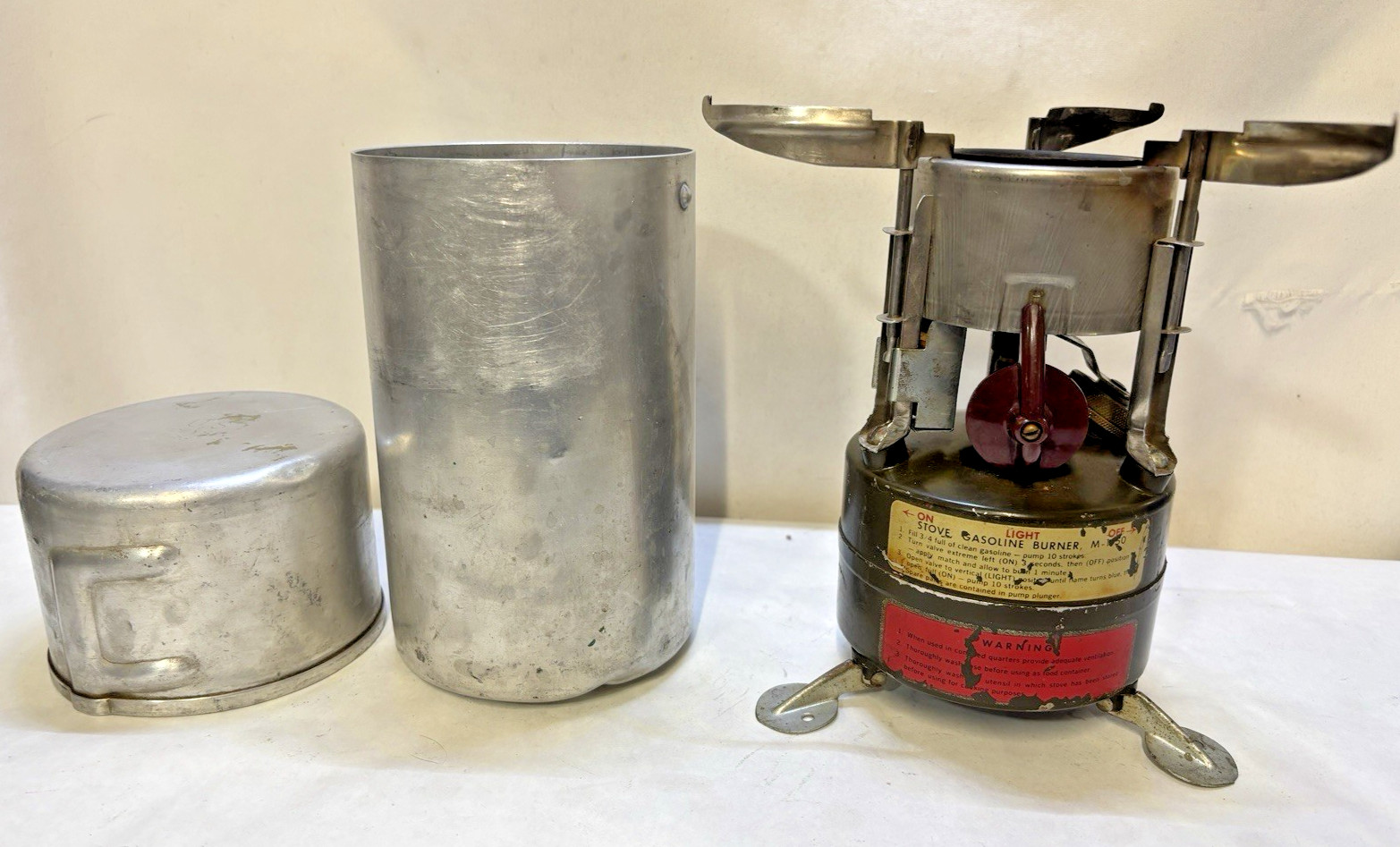 US Military Gasoline Burner Stove M – 1950 With Aluminum Case Rogers 1966