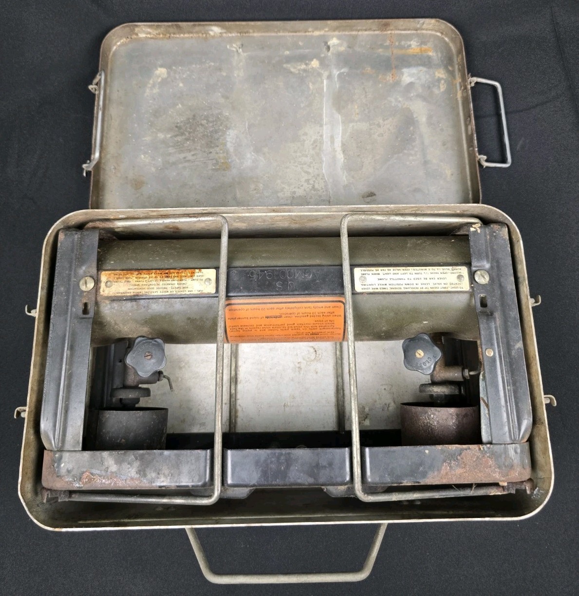 WW2 Agmco US Military Gas Field Stove Double Burner w/ Case 1945