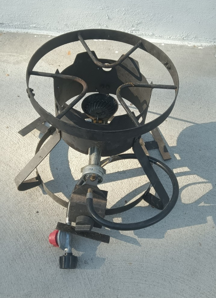 Portable Single Burner Gas Camping Stove 9000 BTU Black w/ Hose & Regulator