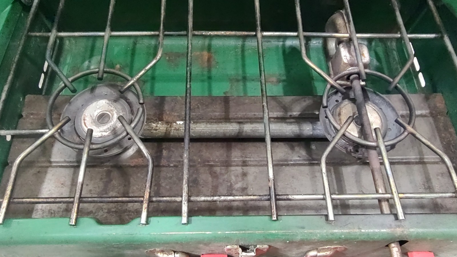 Coleman 413G Dual Liquid Fuel Double Burner Green Metal Camp Stove Tested(Video)