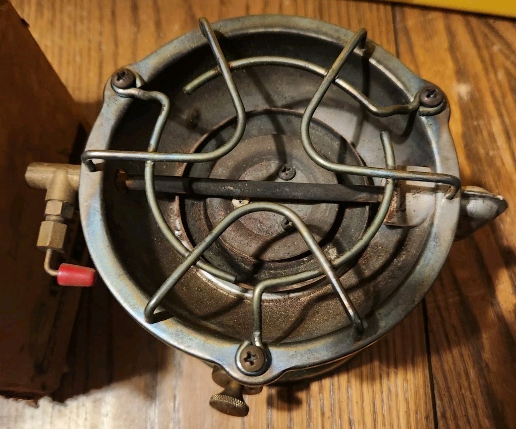 Vintage Coleman Sportster Camping Stove 502-700 One Burner Green In Original Box