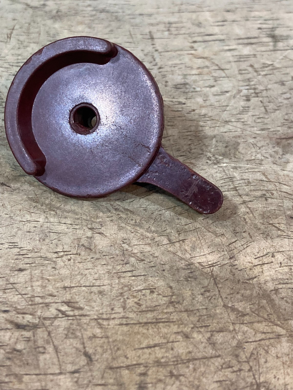 M1950 Coleman Stove – Valve Wheel Knob and Screw