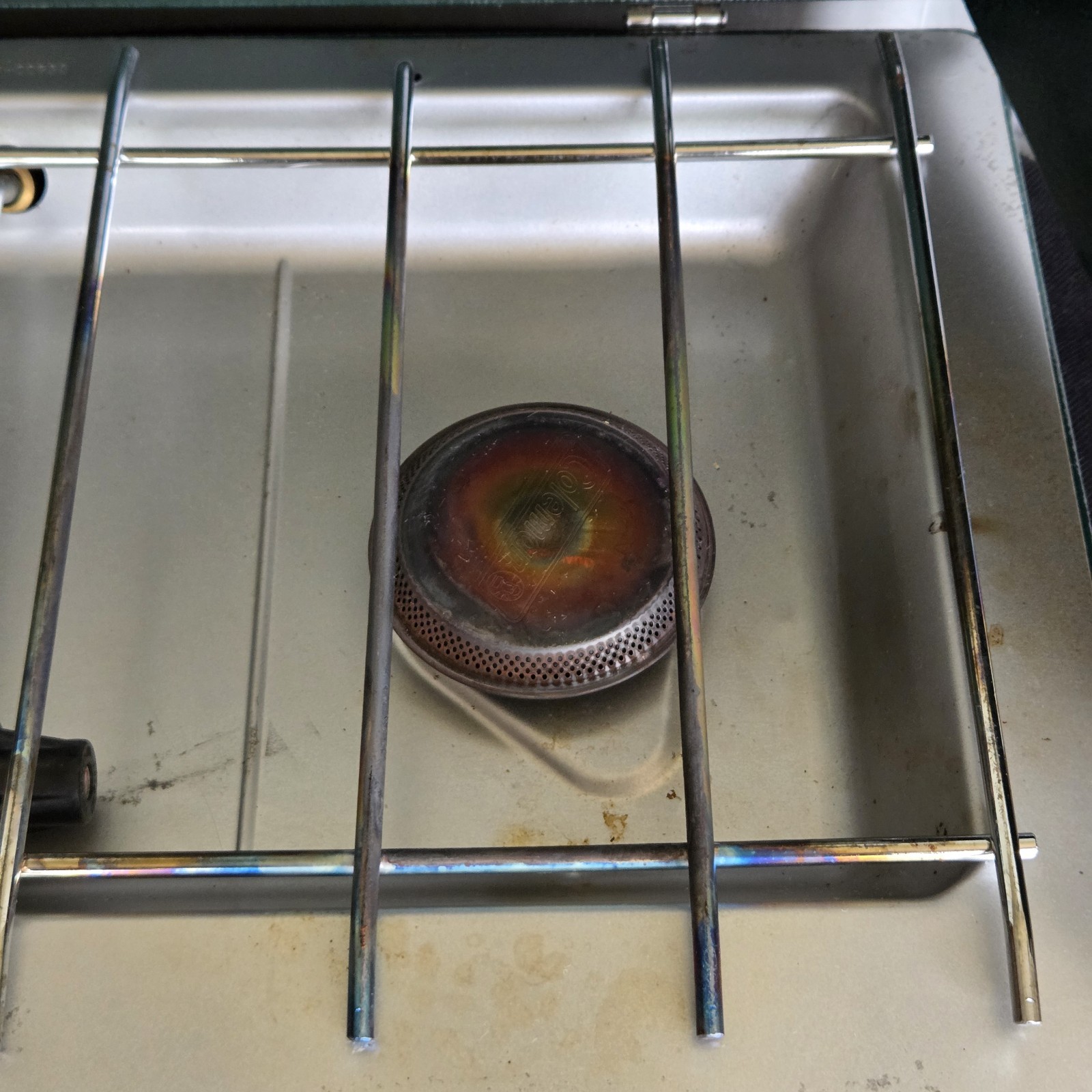 Coleman Two Burner Green Propane Camping Stove 5430E Series 10,000 BTU EUC