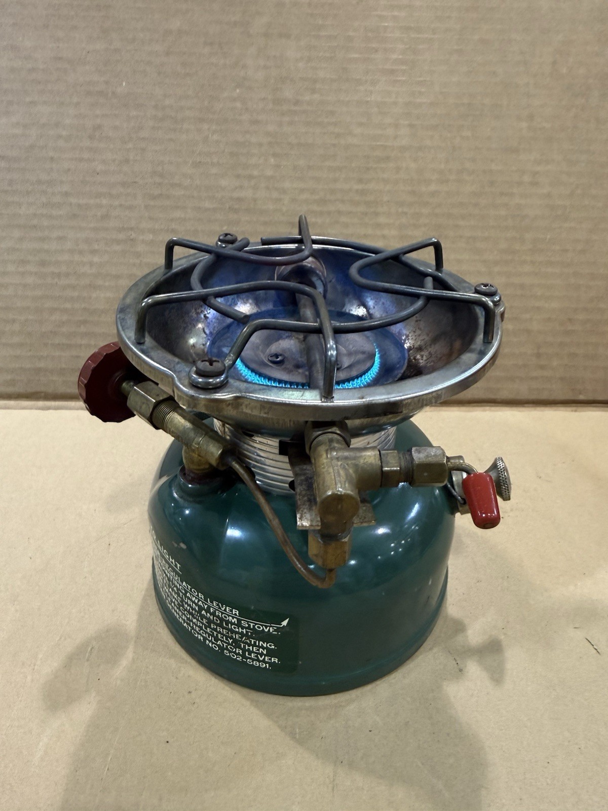 1968 Coleman ~ Single Burner #502 Backpack Stove Sunshine Of The Night-Working