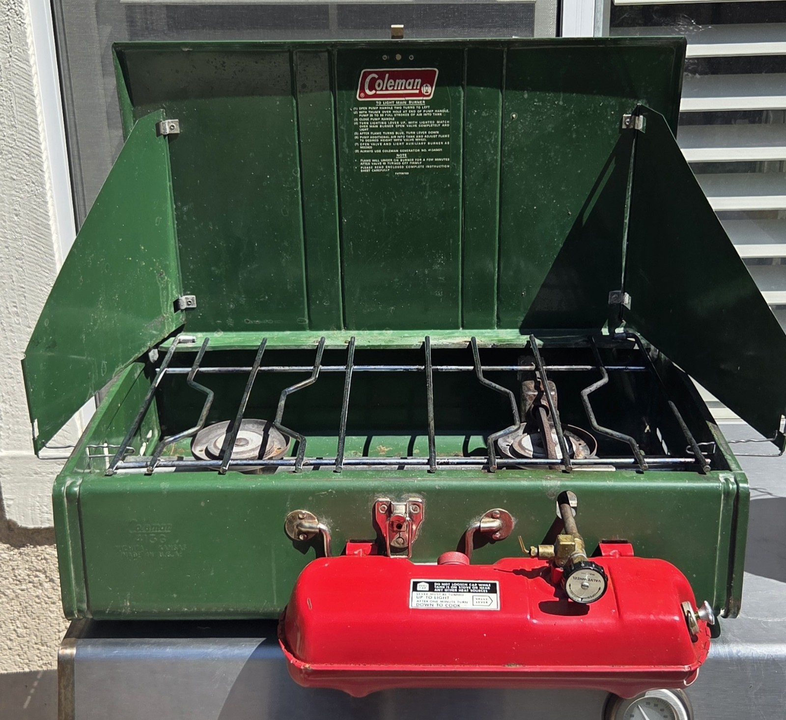 Vintage Coleman 413G Two Burner Camping Stove