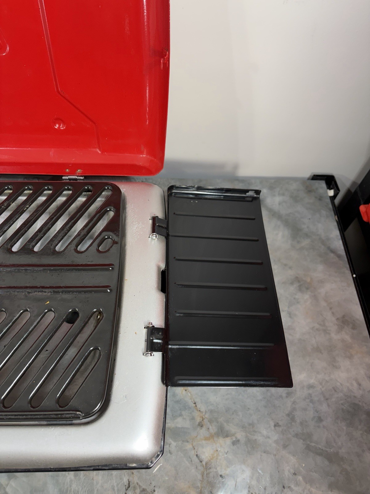 Coleman Instastart Grill Stove Portable Propane Camp Grill
