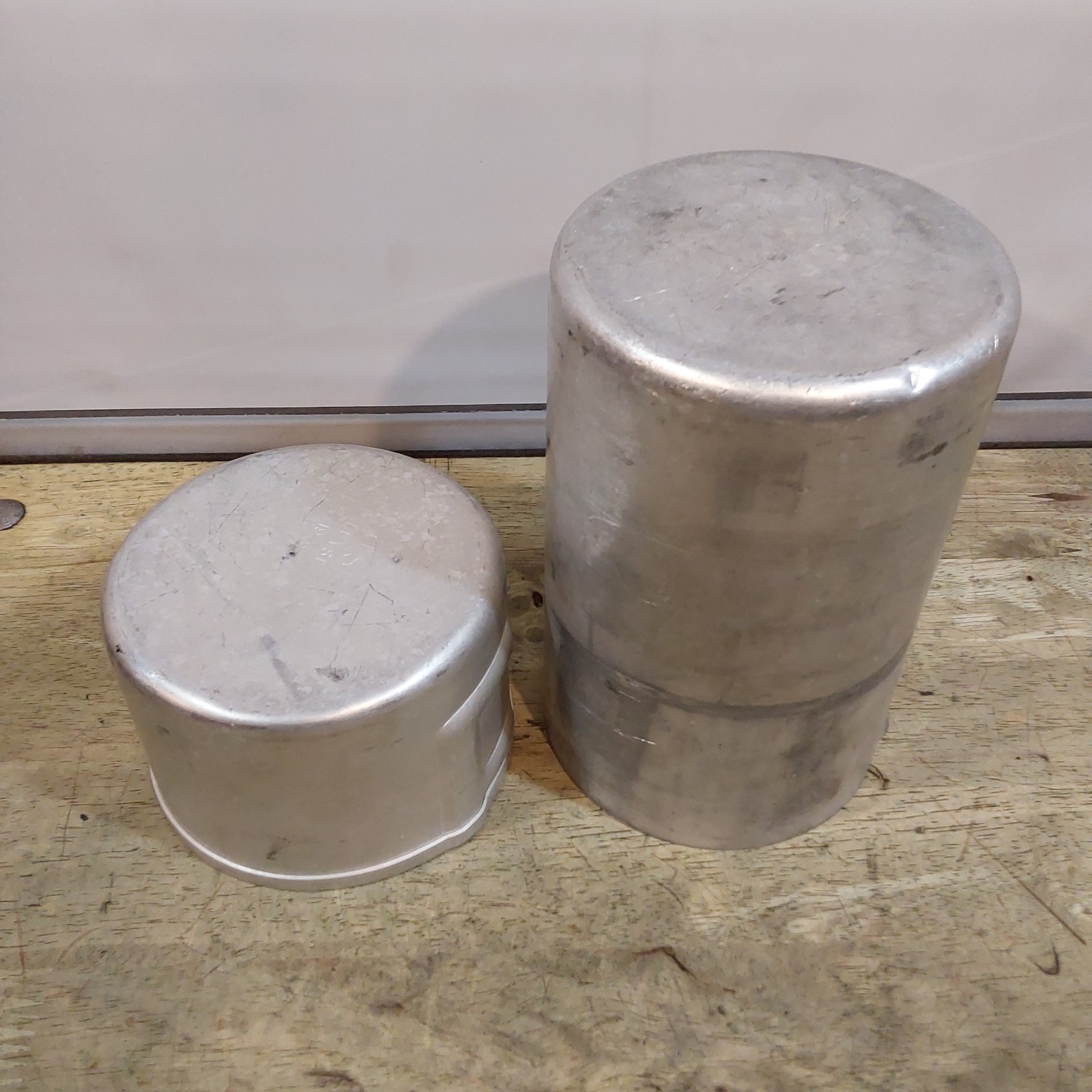 M1950 Stove Leyse – Case Pots Pans Canister – Dents Discoloration