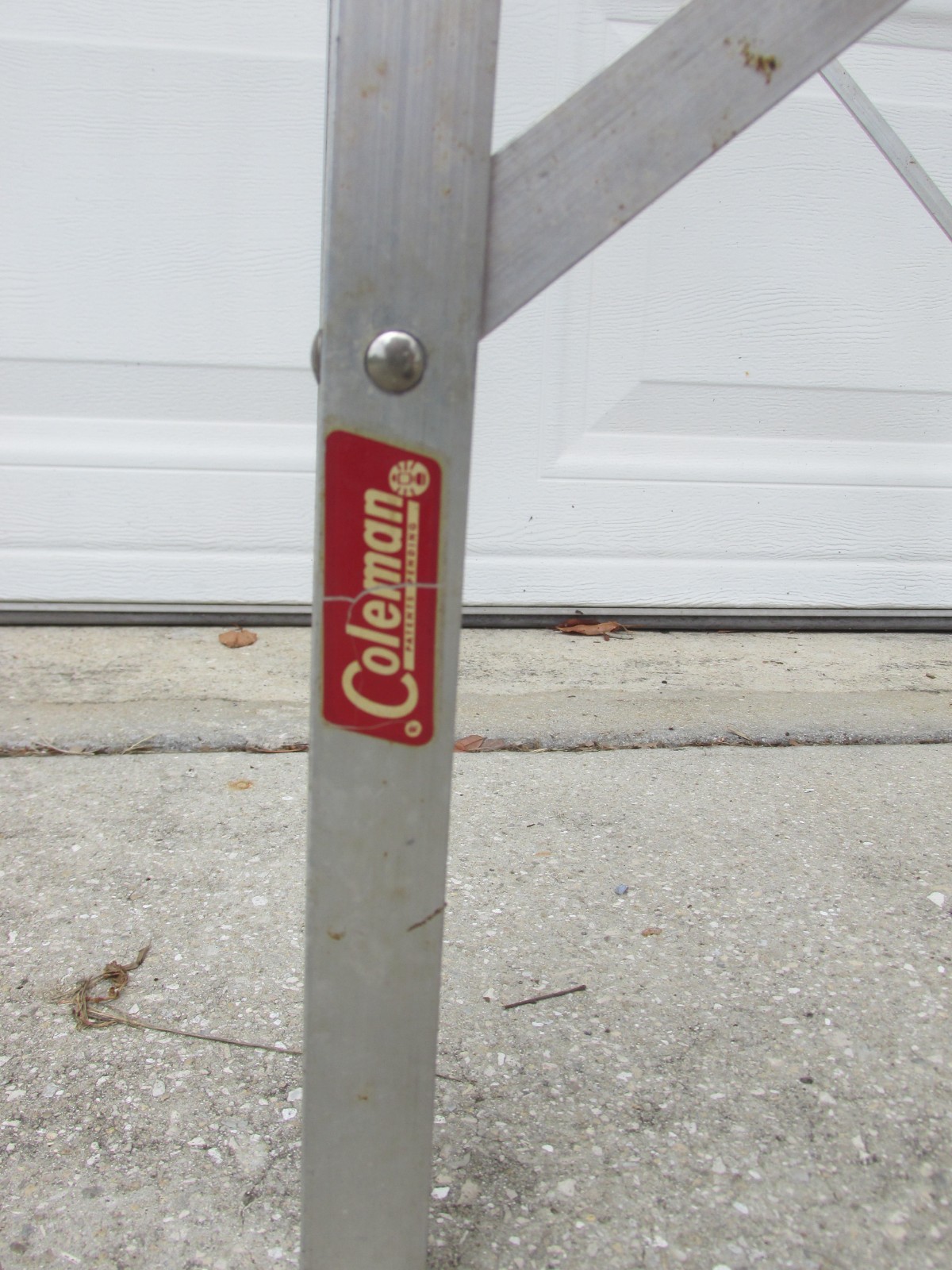 Vintage Coleman Folding Aluminum High Stand for Camping/Cooler/Stove 26″ Tall