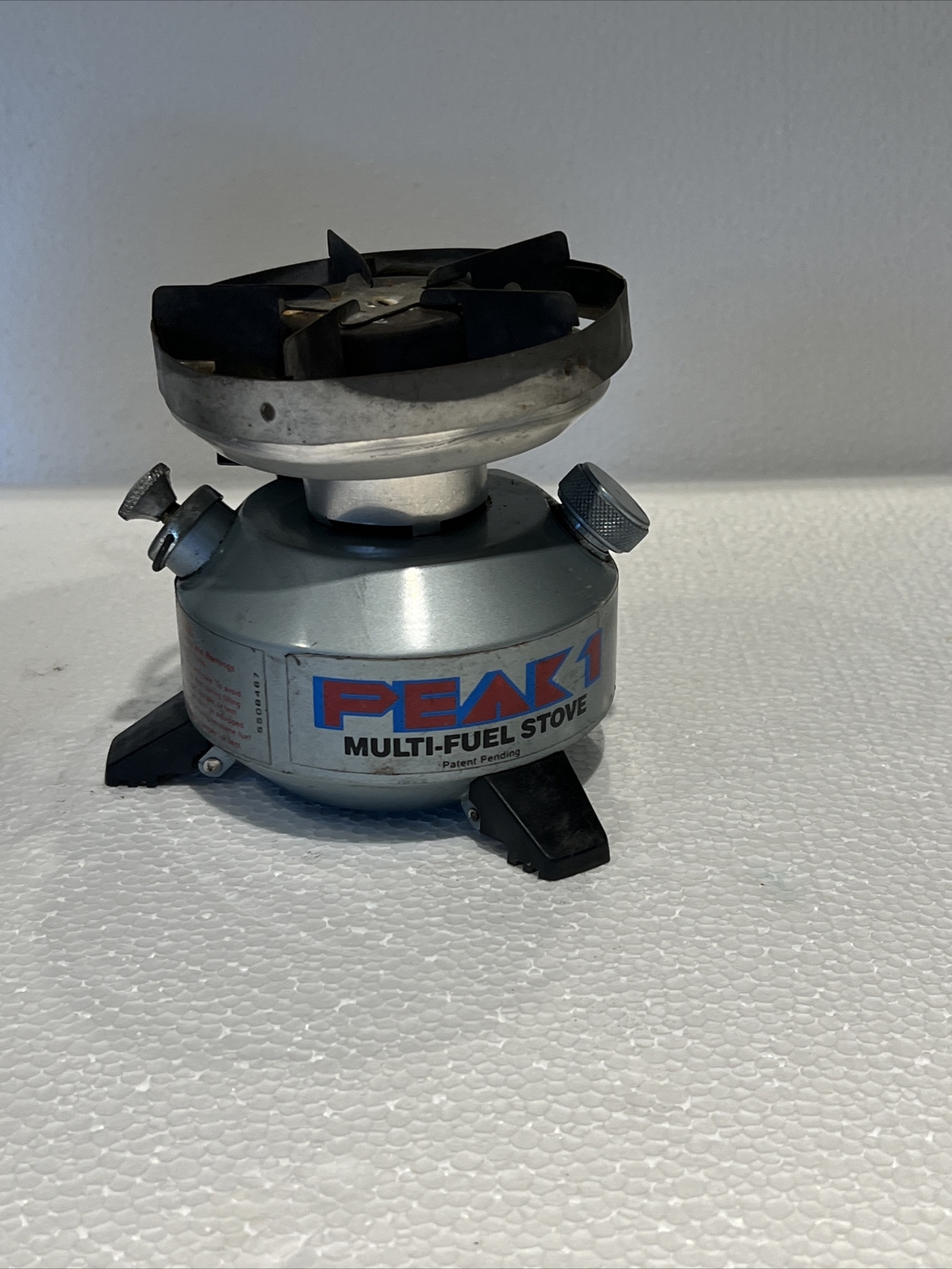 Coleman Peak 1 Multi Fuel Camp Stove Model 550B Vintage Untested