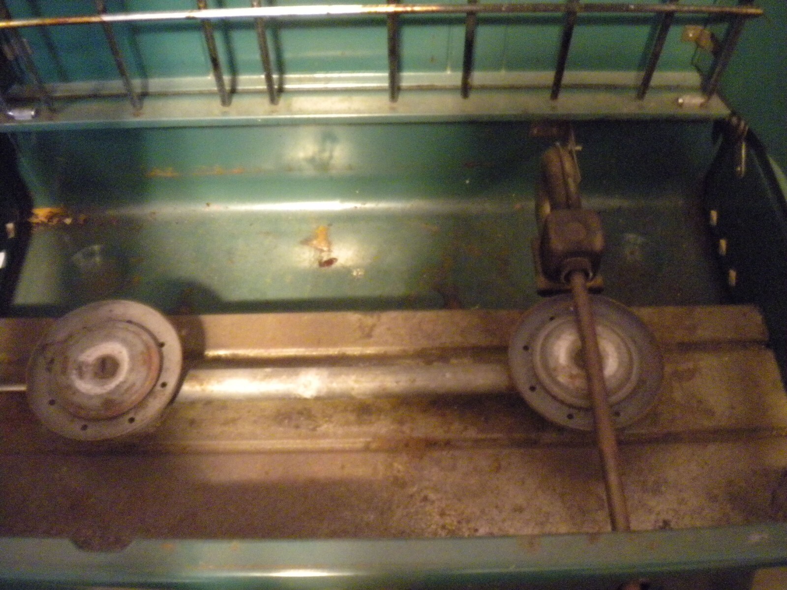 Coleman 2 Burner Camp Stove Model 413G Dated 5/70 Tested and Working