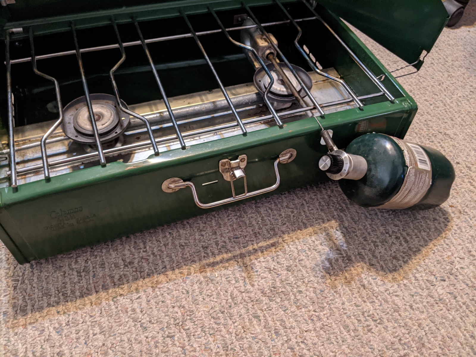 Vintage Coleman 413H Powerhouse Dual 2 Burner Gas Camp Stove 02-1982