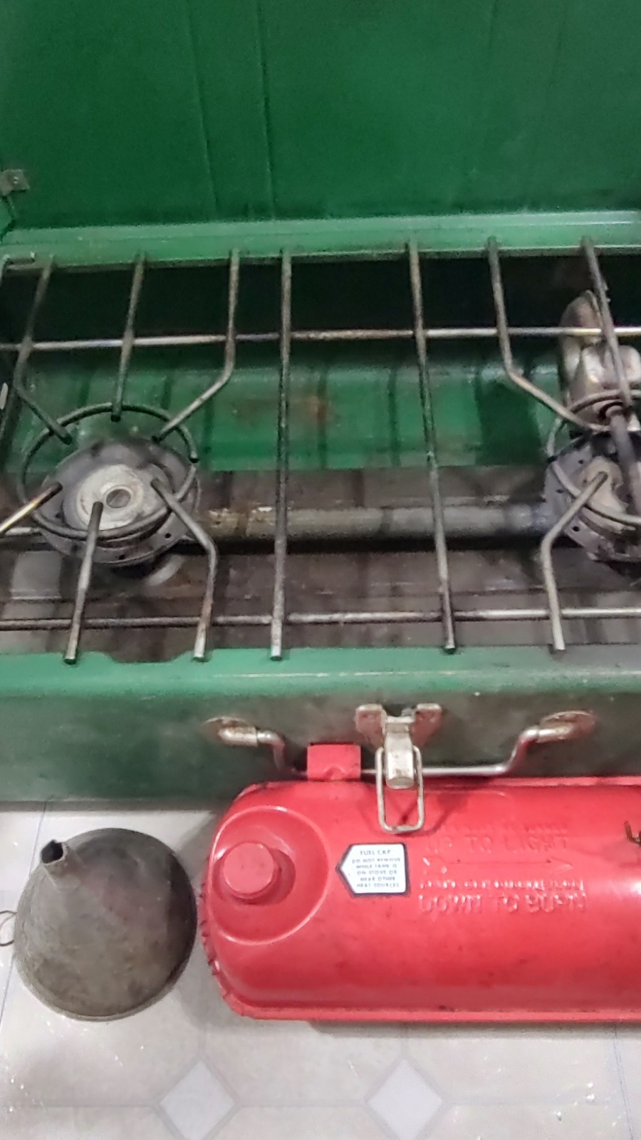 Coleman 413G Dual Liquid Fuel Double Burner Green Metal Camp Stove Tested(Video)