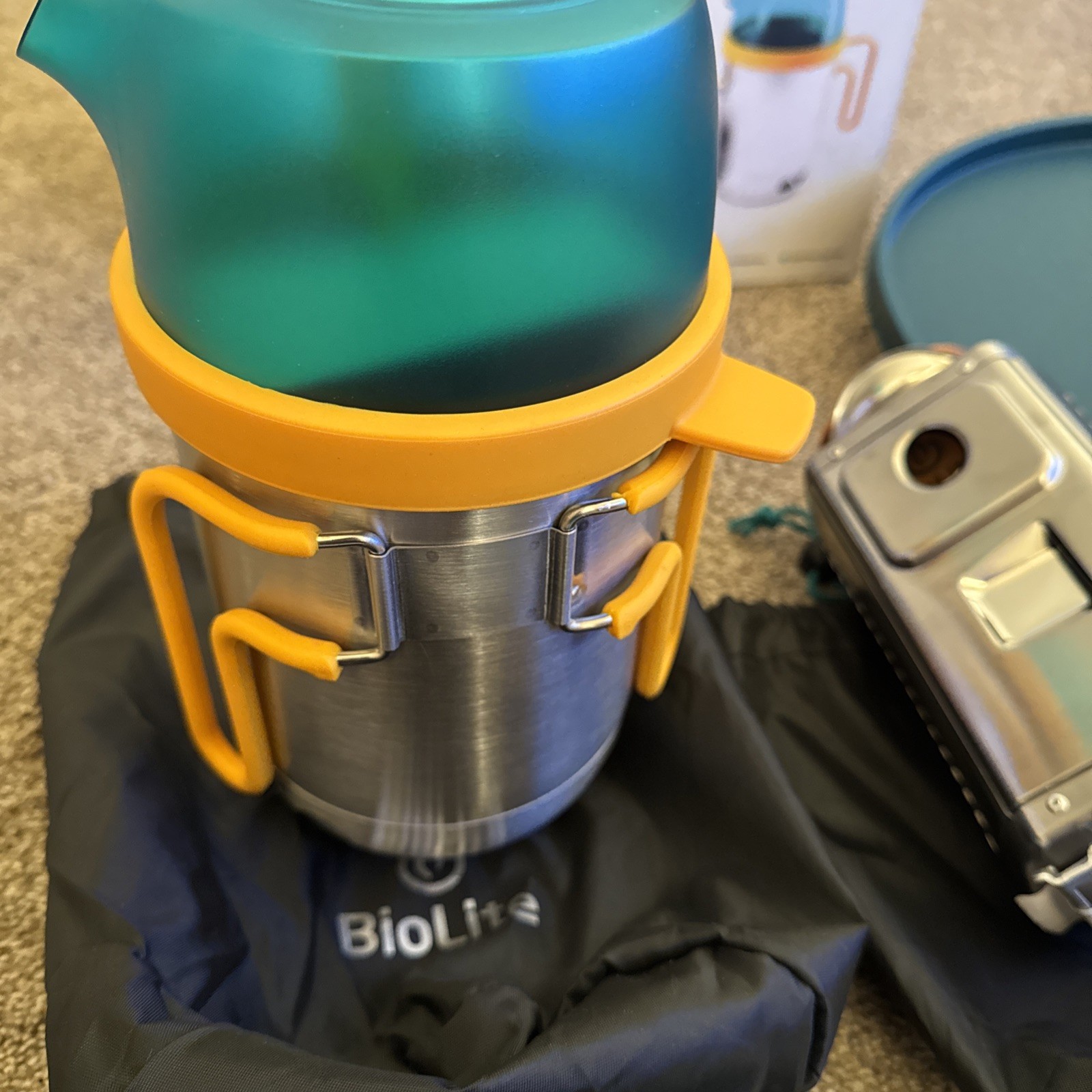 BioLite CampStove 2+ Wood Burning, Complete Cook Kit, Silver