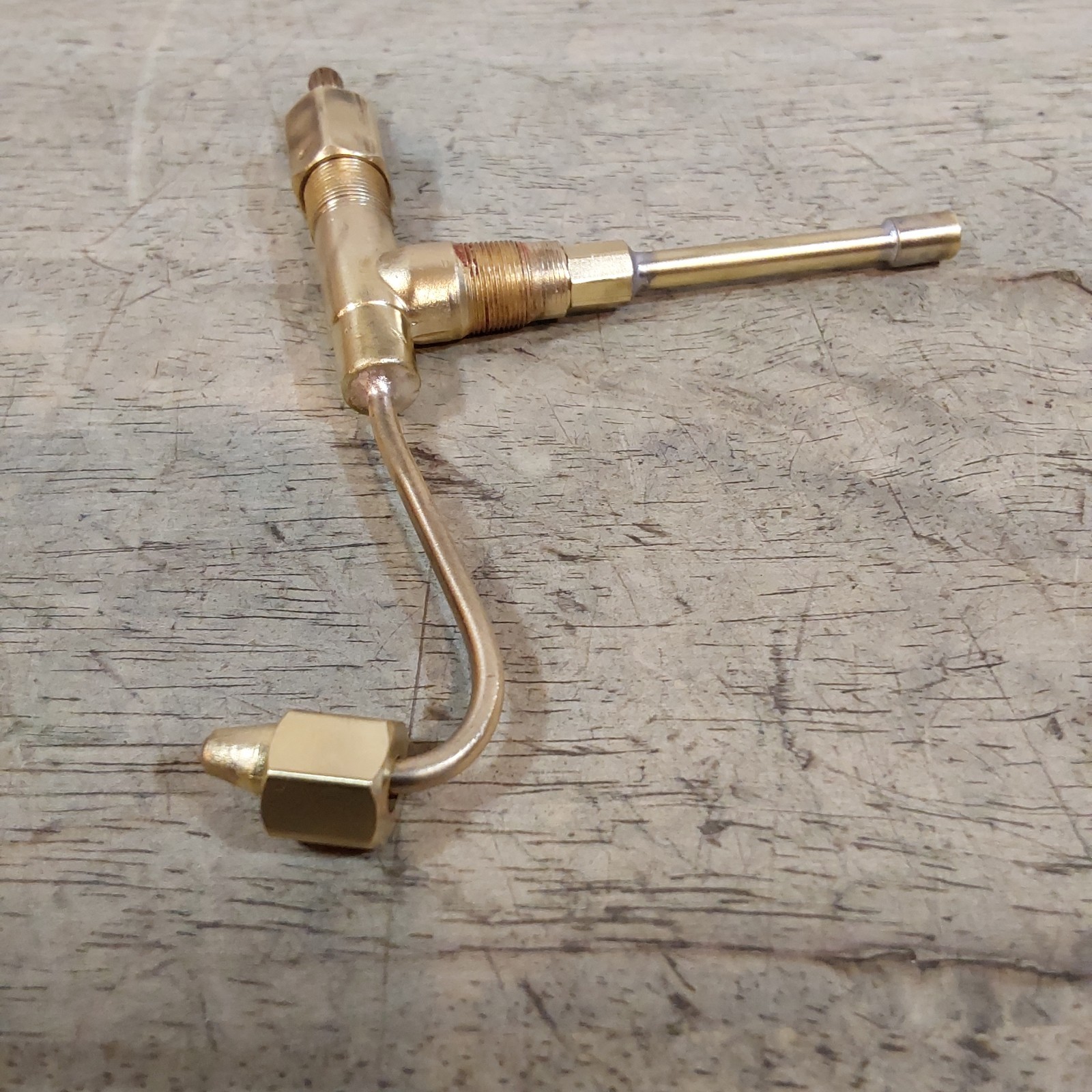 Coleman 502 Stove – Valve Assembly