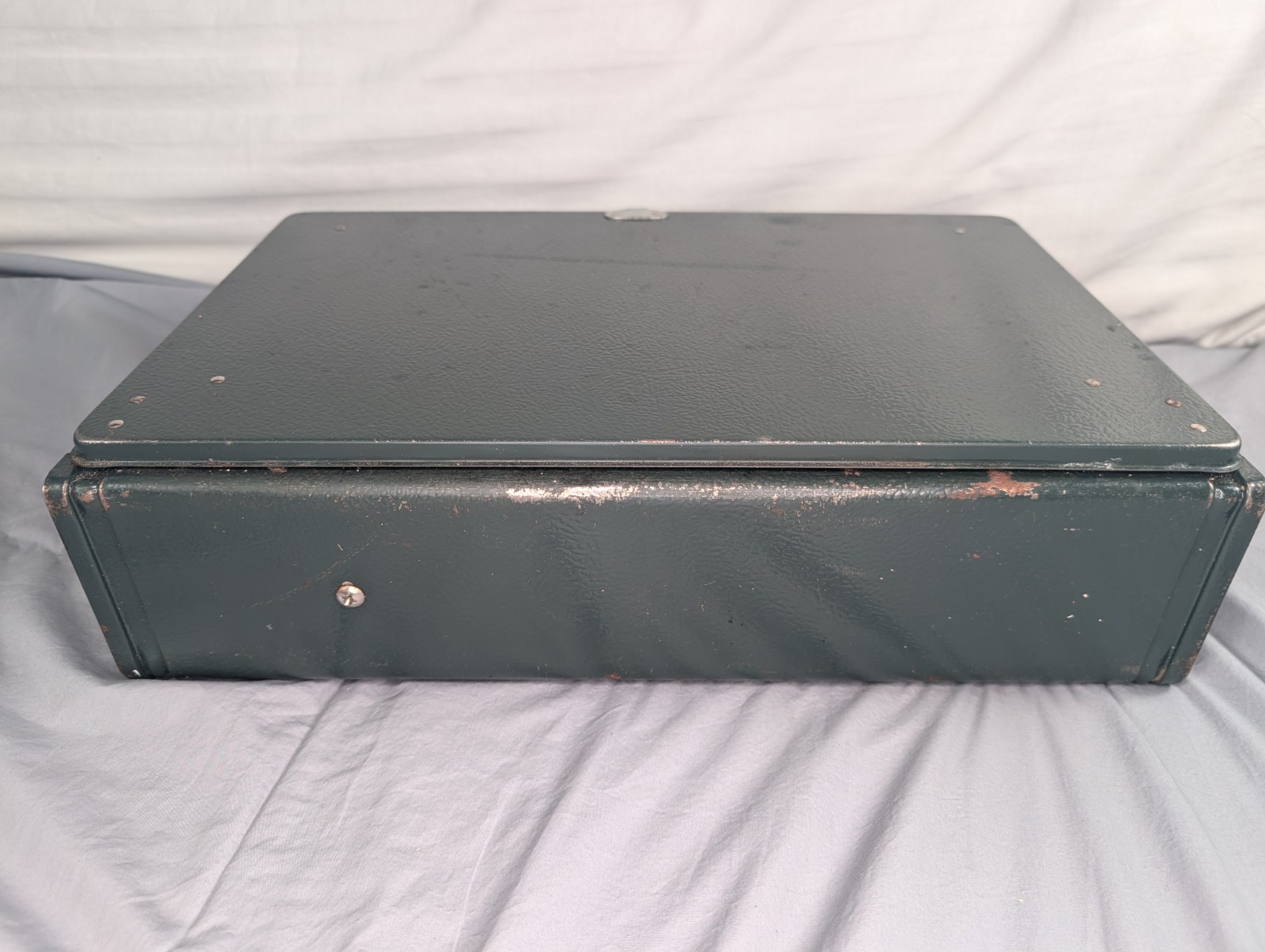 Coleman Dual Fuel Campstove 424 2-Burner Portable Camping Stove W/Carry Case