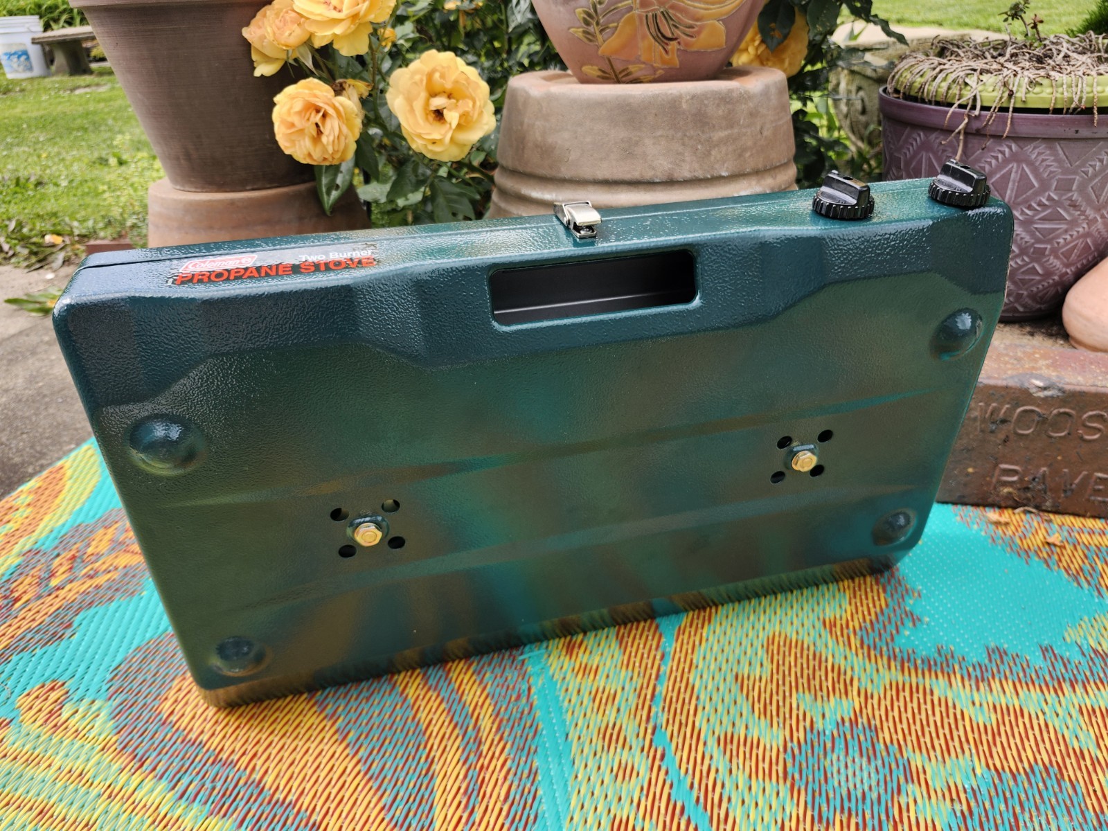 Coleman® 20,000 BTU Classic Propane Gas Camping Stove, 2-Burner Outdoor Used