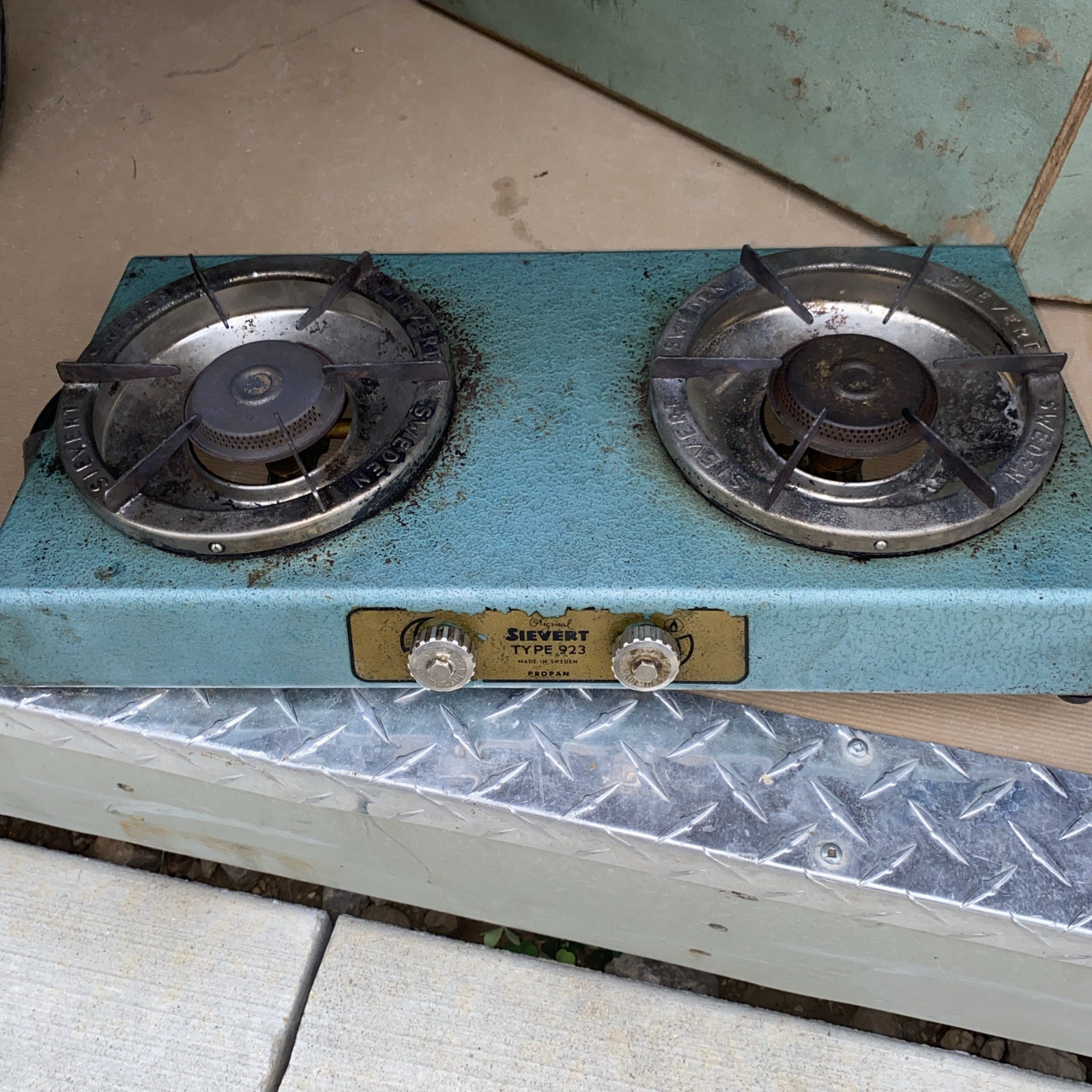 Vintage Swedish Sievert 932 Double Burner Camp Stove Propane