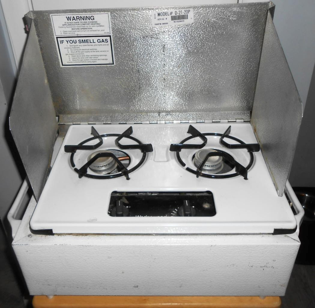Rare! Vintage Wedgewood Atwood 2 Burner Propane Camper Stove D21-20P