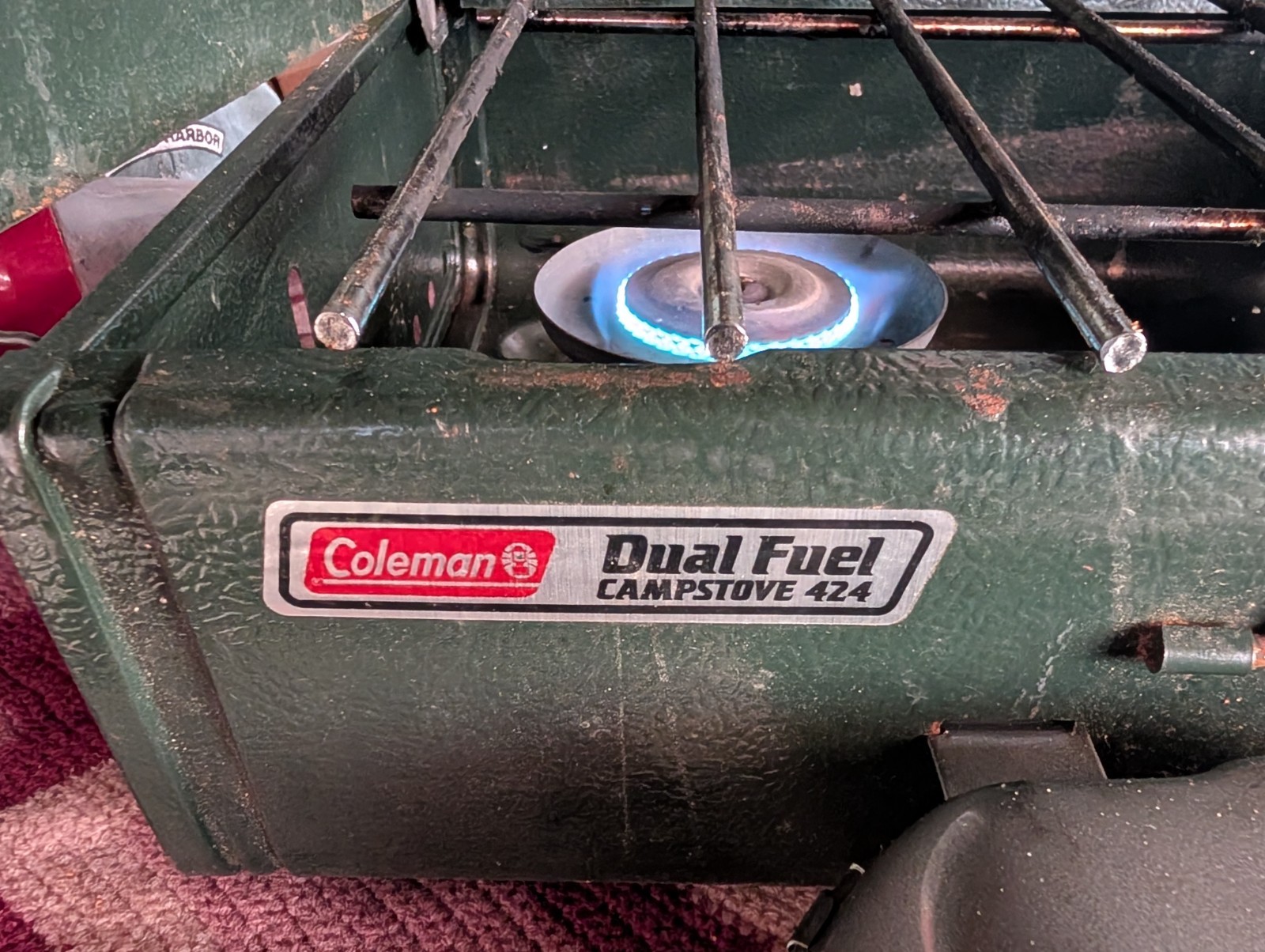 Coleman Dual Fuel Campstove 424 2-Burner Portable Camping Stove W/Carry Case