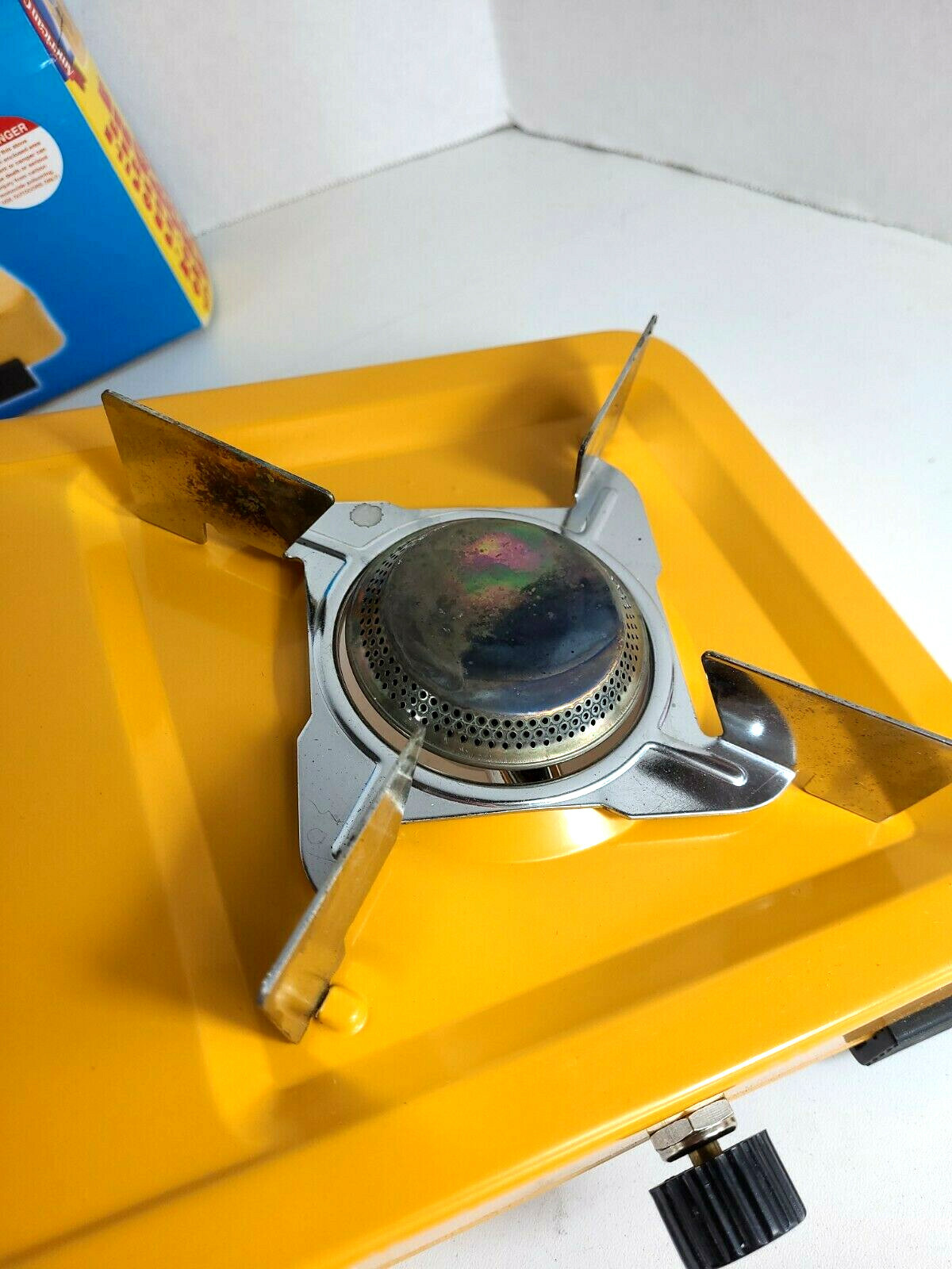 Vtg American Camper Low Profile Two Burner Propane Stove 1080B Yellow + BONUS!!
