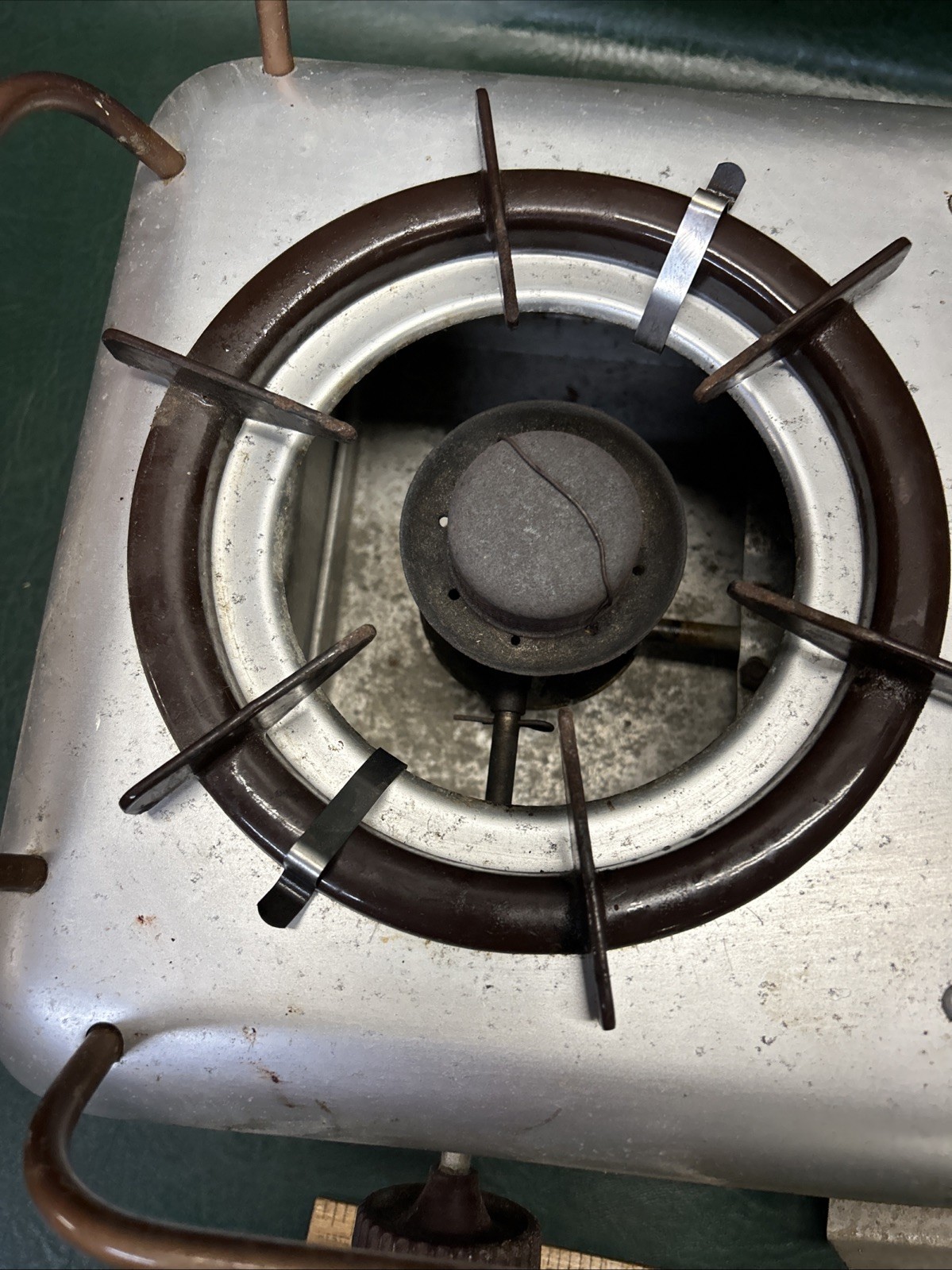 Homestrand Mariner Alcohol Stove Model 205-32A – Dual Burner – Unested