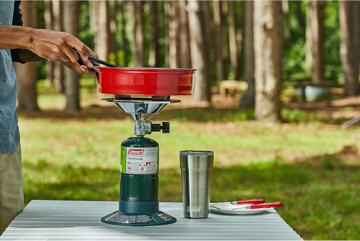 Coleman Bottletop Propane Stove 10,000 BTUs Adjustable Wind Baffles Compact
