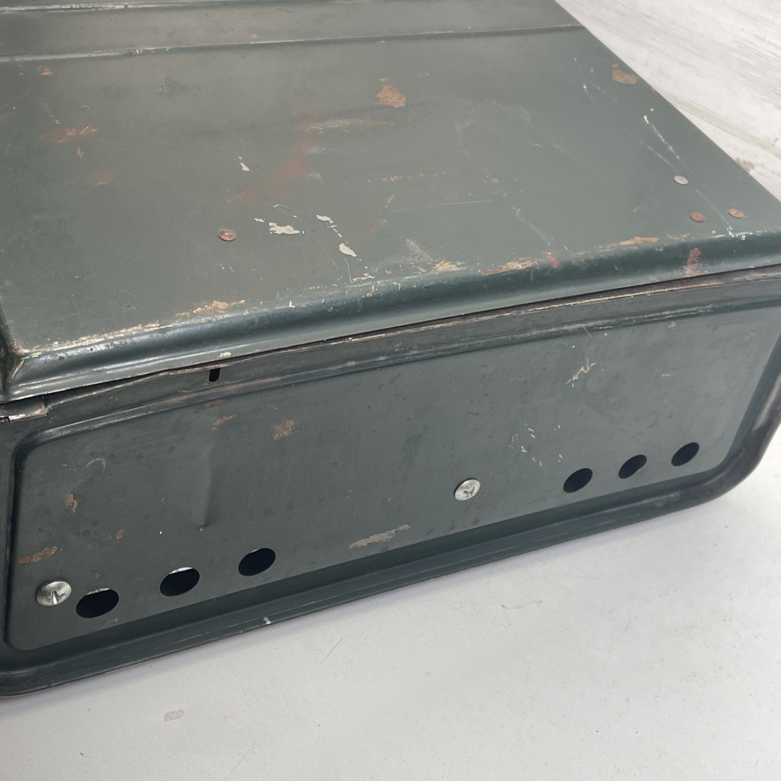 Vintage Coleman 413H Two Burner Camp Stove