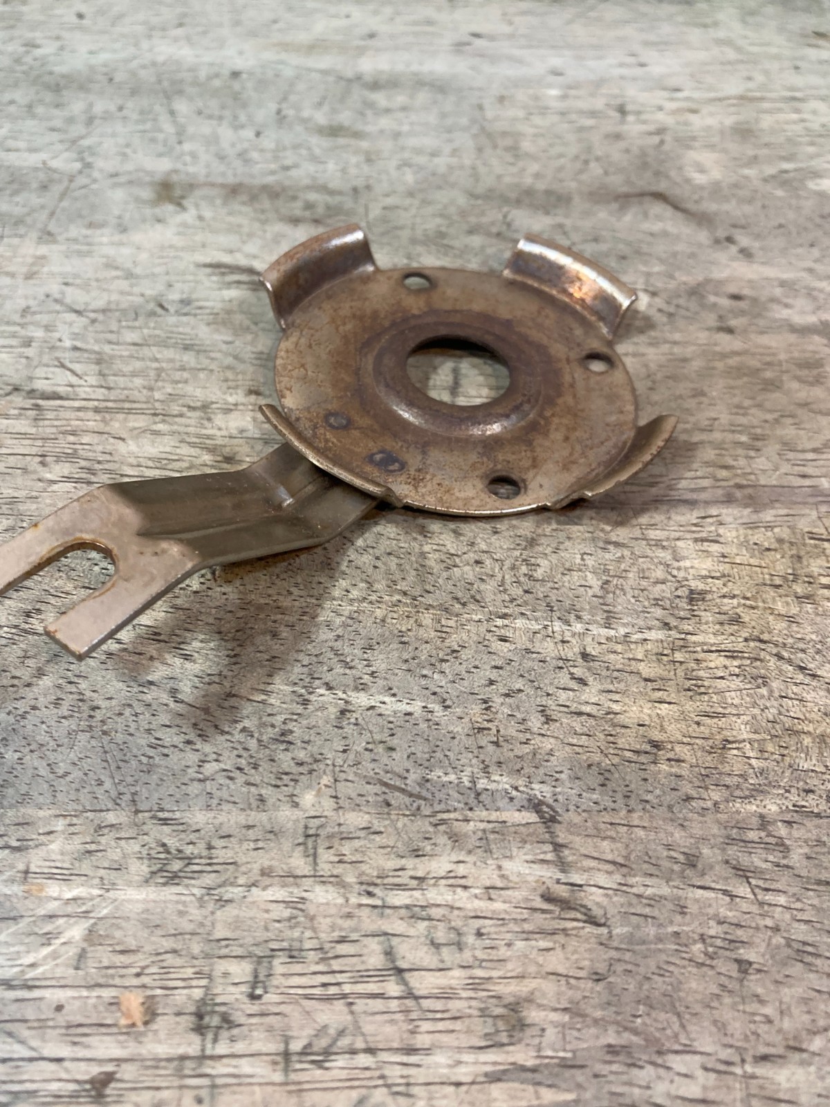 Coleman 502 Stove – Burner Support Bracket