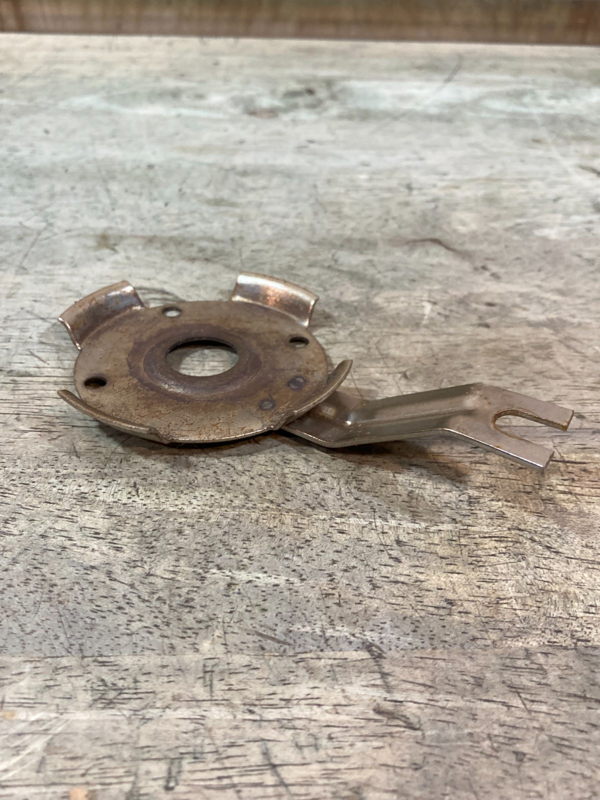 Coleman 502 Stove – Burner Support Bracket
