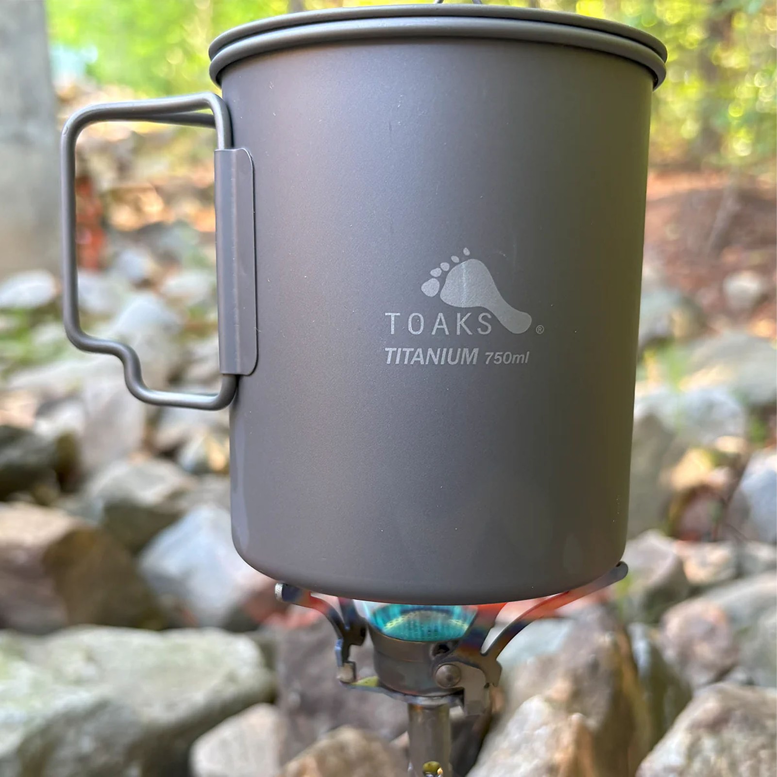 TOAKS Titanium Backpacking Stove