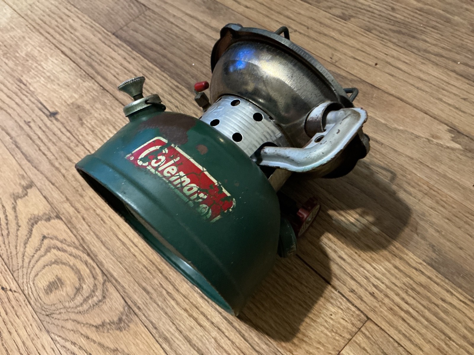 Vintage Coleman 502 stove, 1977, one burner