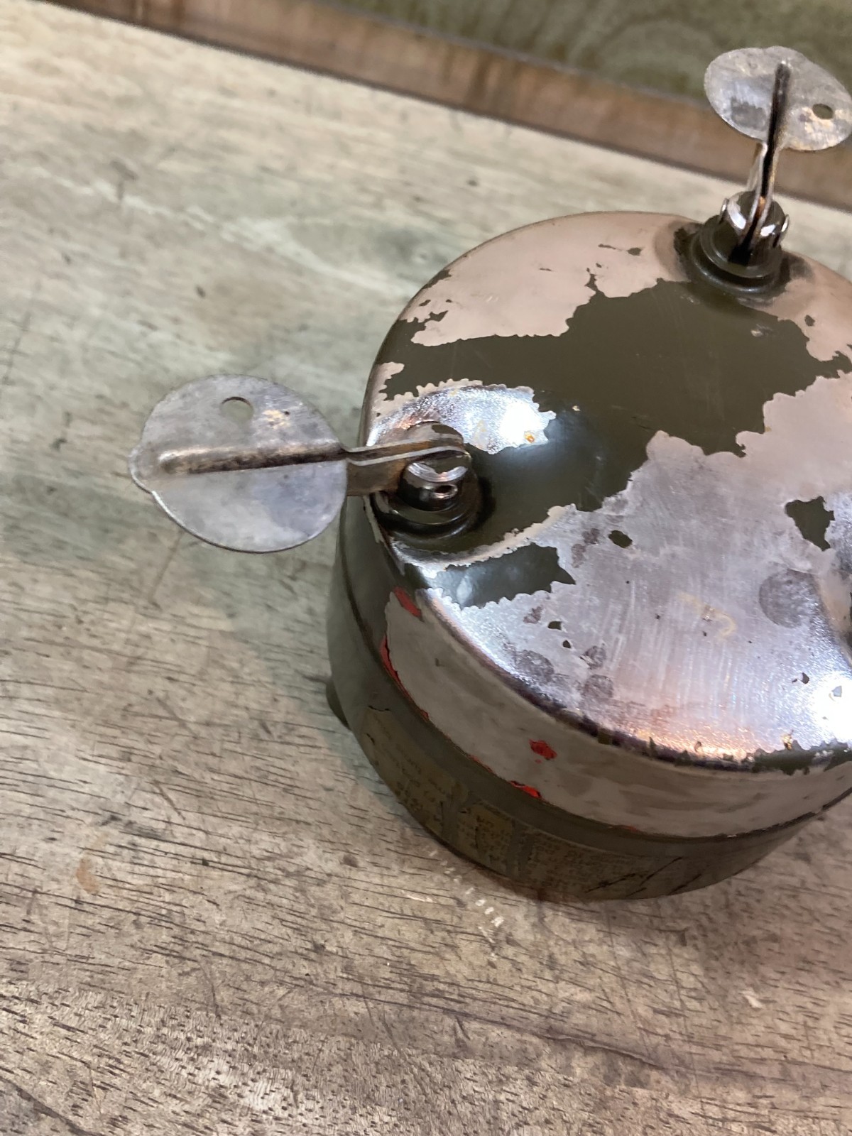 M1950 Coleman Stove – Fount Tank – Major paint and Decal loss