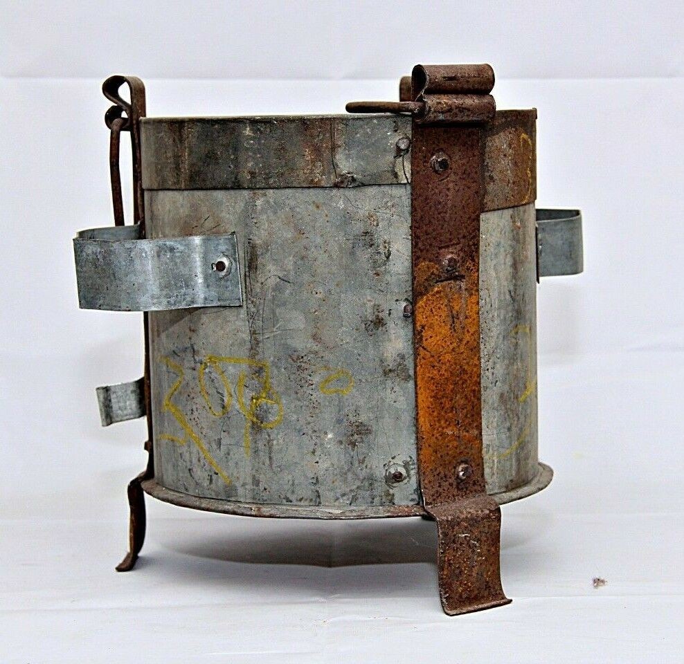 Vintage Iron Sigdi Angeethi: Traditional Indian Stove, Heater & Ashtray