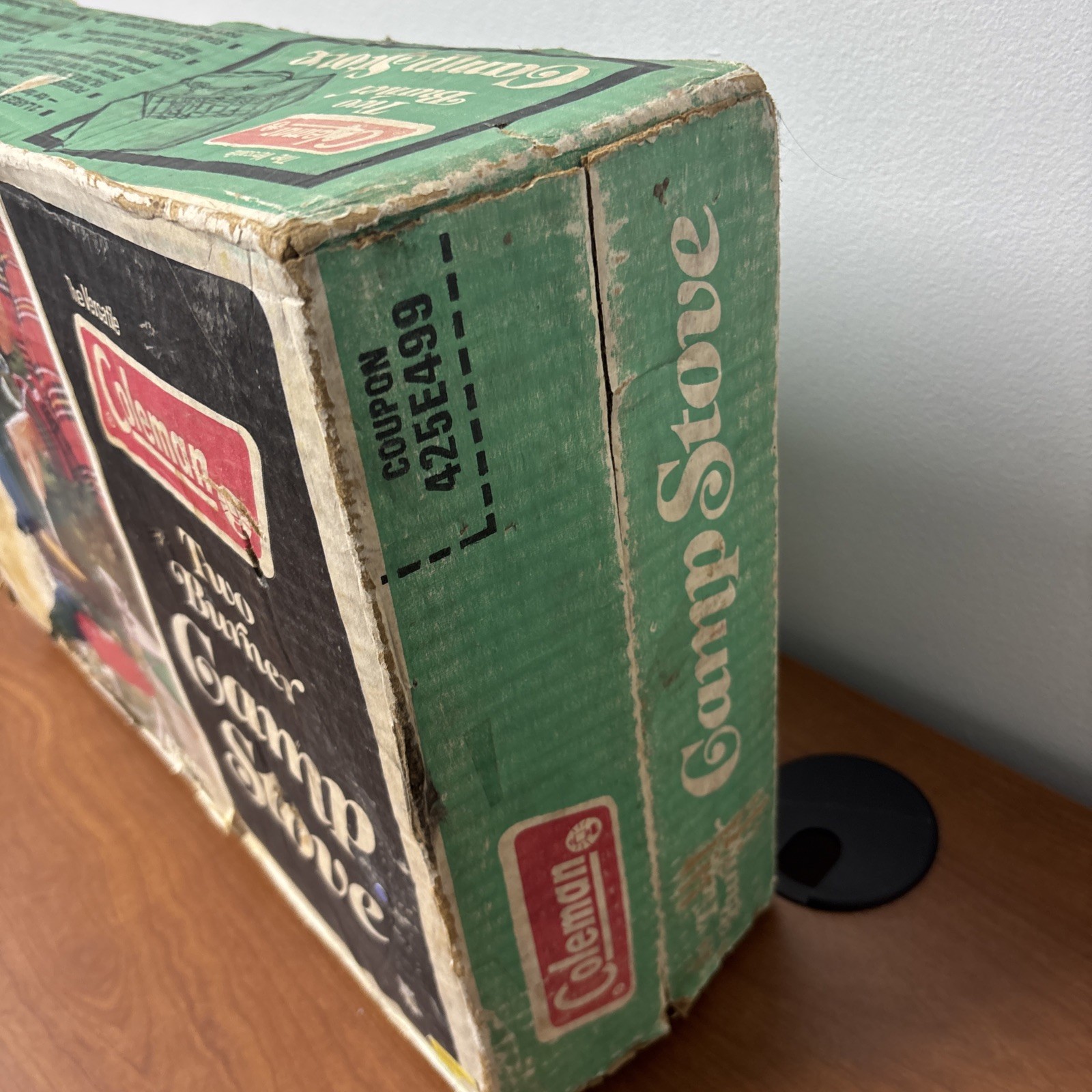 Vintage 1970s Coleman 2- Burner Camp Stove Model 425F499 w/ Original Box