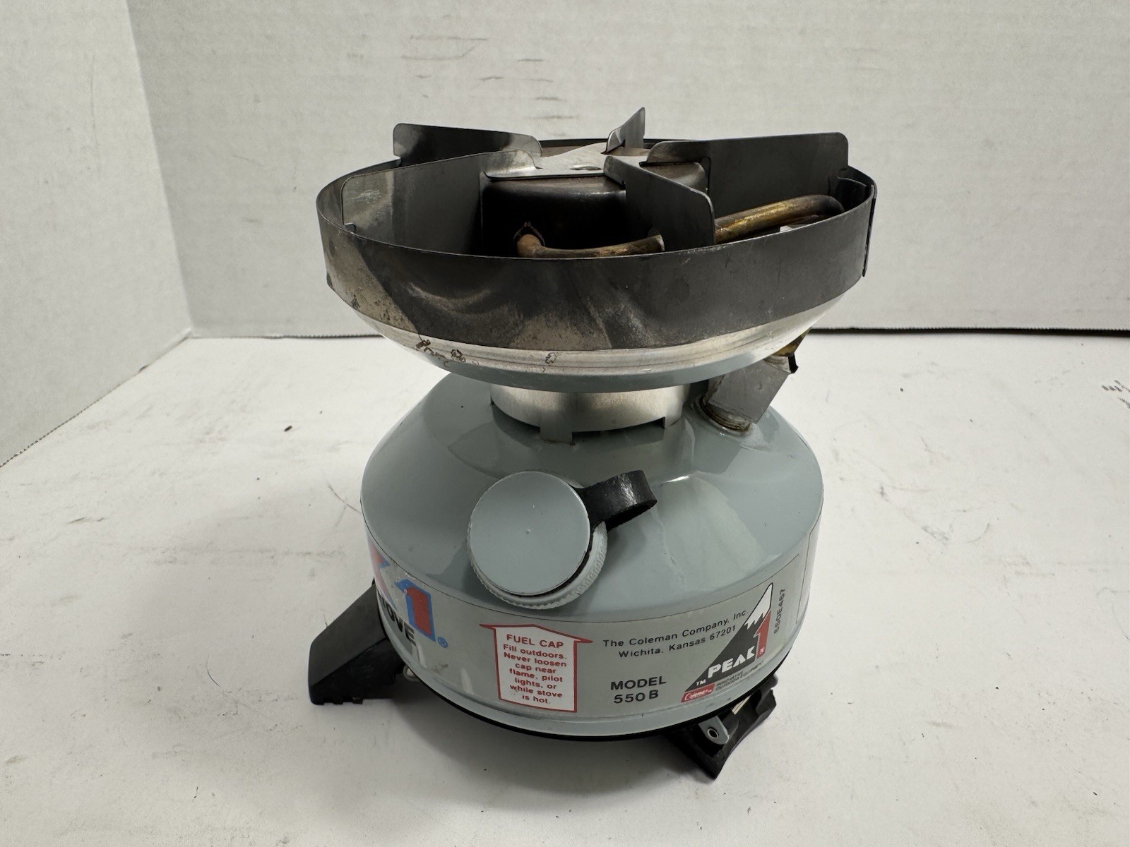 Coleman Peak 1 Multi-Fuel Camp Stove Model 550B Works