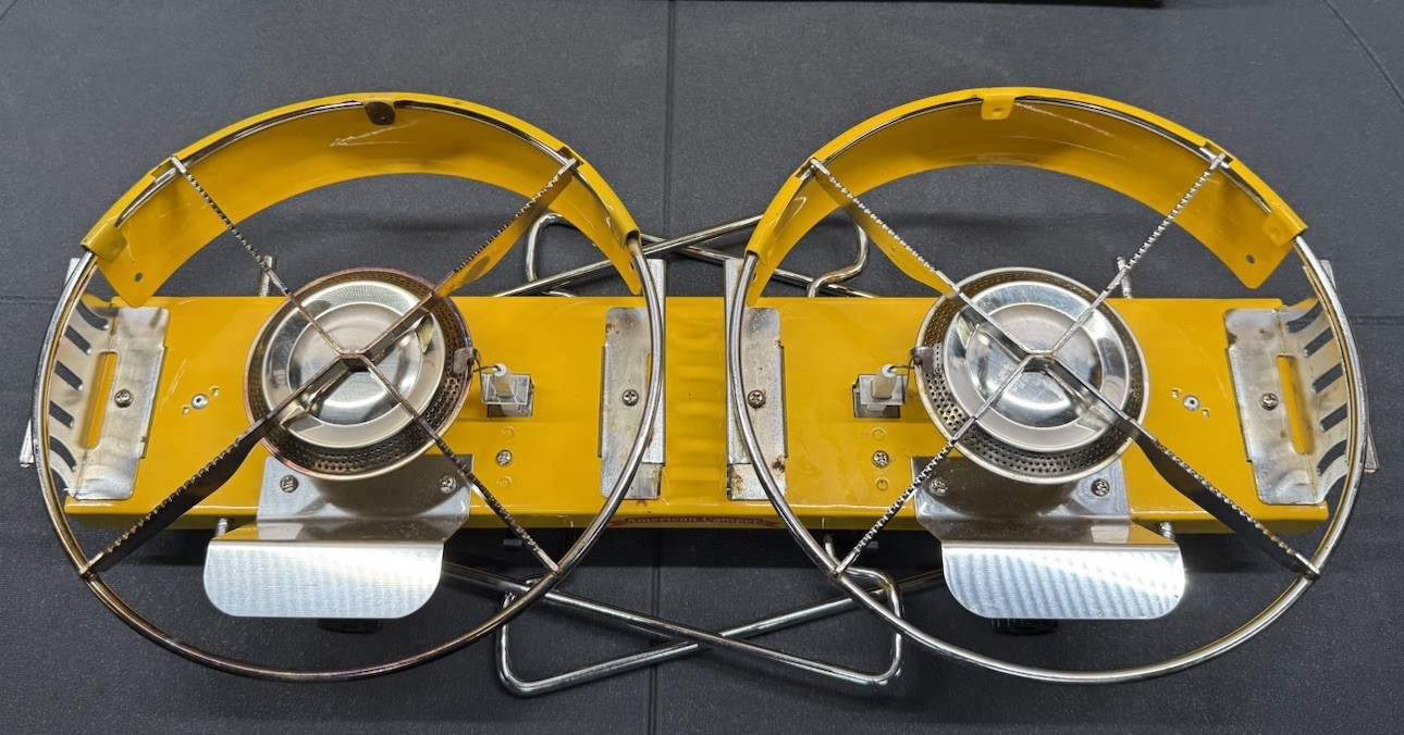 Vintage American Camper Multi Fuel Stove 2 Burners 2 Collar Notches Case 2122BF