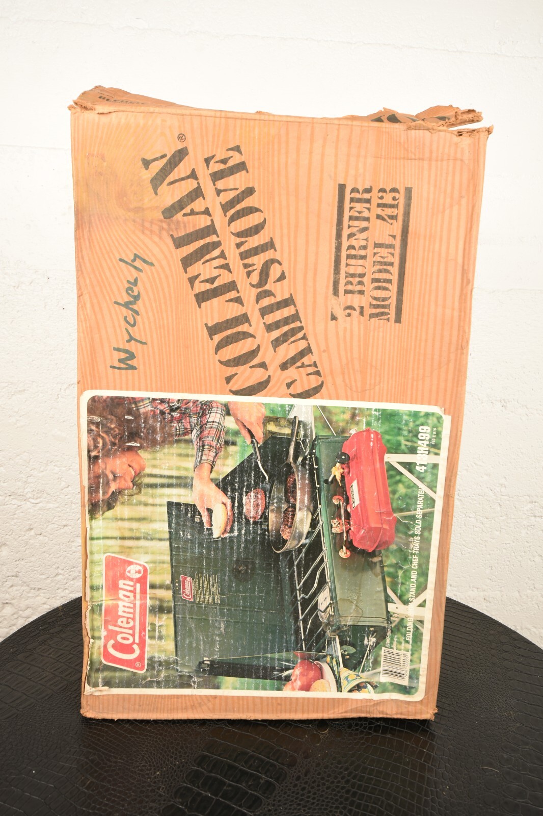 1980’S Coleman Two Burner Camp Stove 413H w/ Box Preowned Working W/Tank