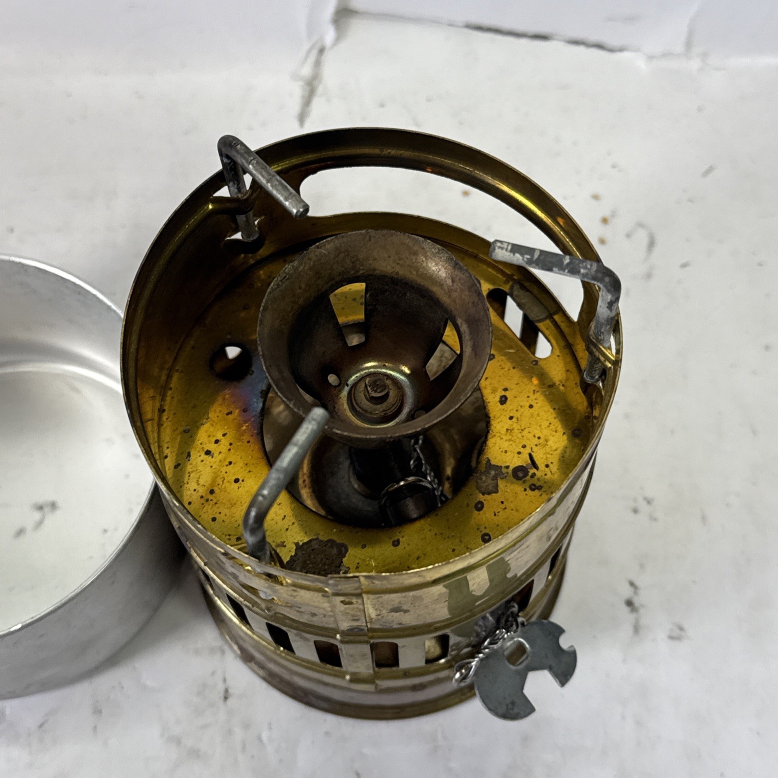 Vintage SVEA Optimus 123 Portable Brass Gas Stove W/ Key & Lid Sweden (AS-IS)