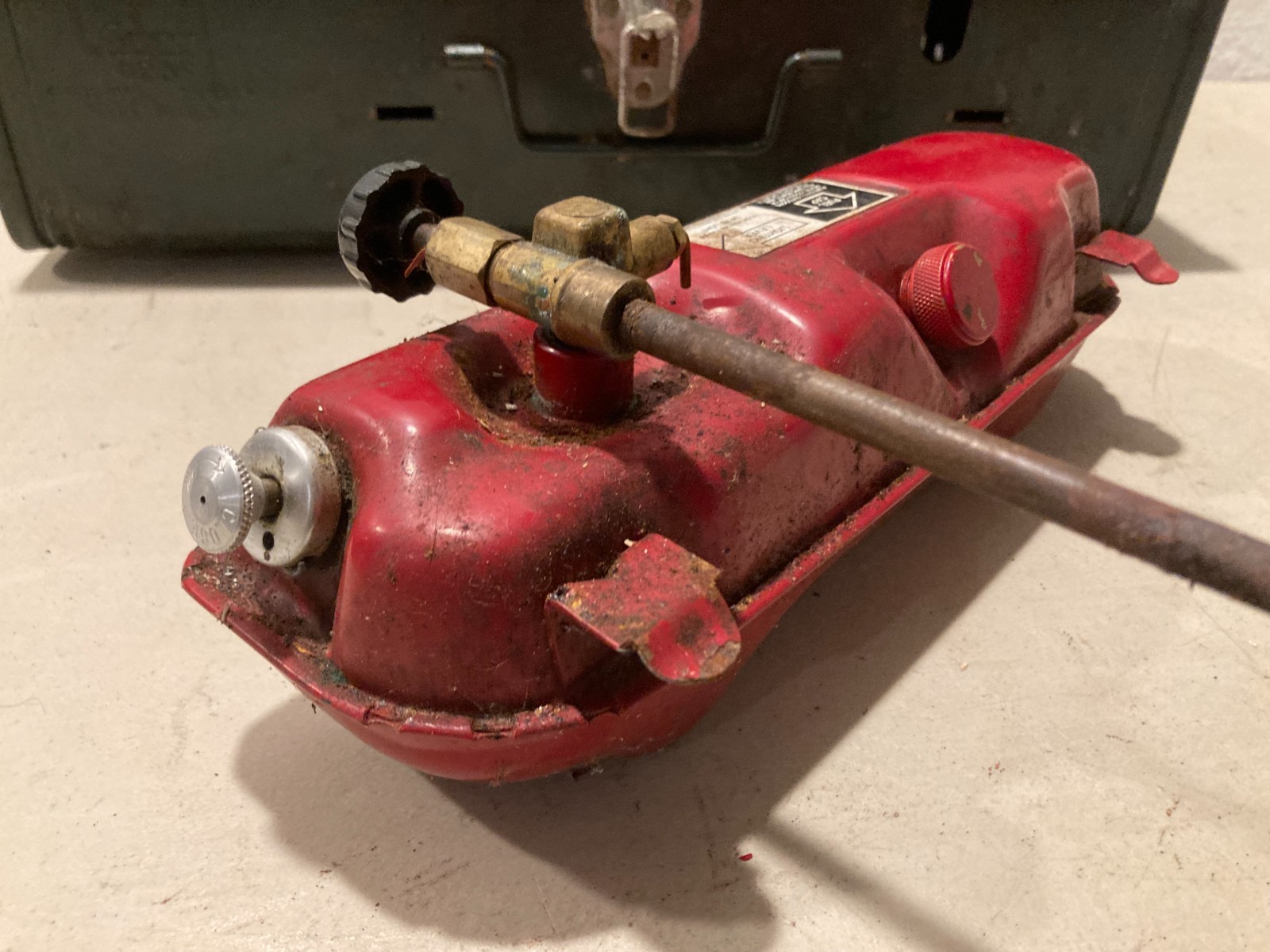 Vintage COLEMAN 425F DUAL BURNER CAMP STOVE